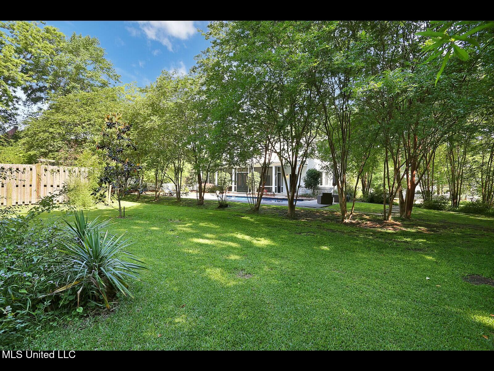 138 E Fulton Street Property Photo 65