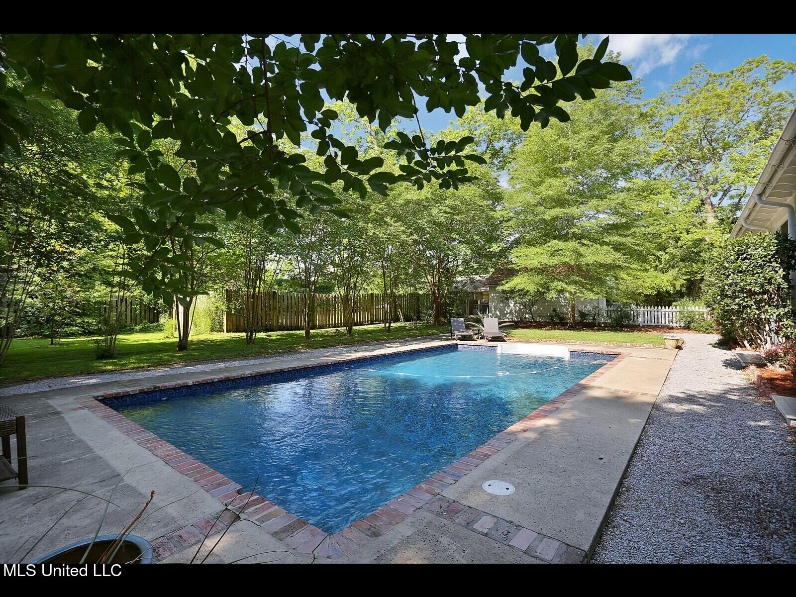 138 E Fulton Street Property Photo 72