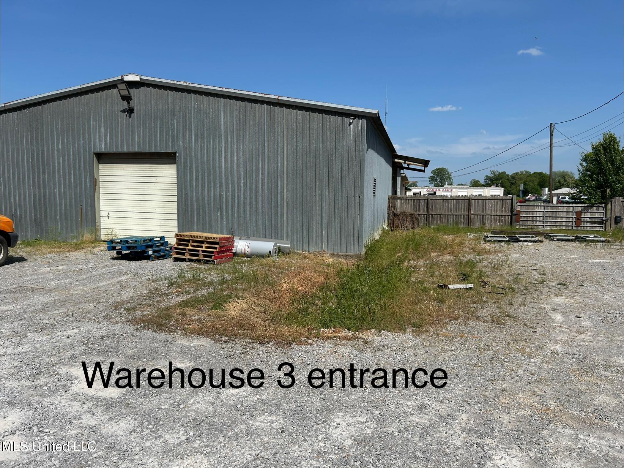 711 Us-82 Property Photo 26