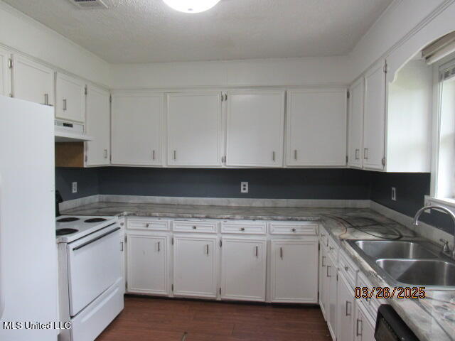 364 Sharon Hill Drive Property Photo 3