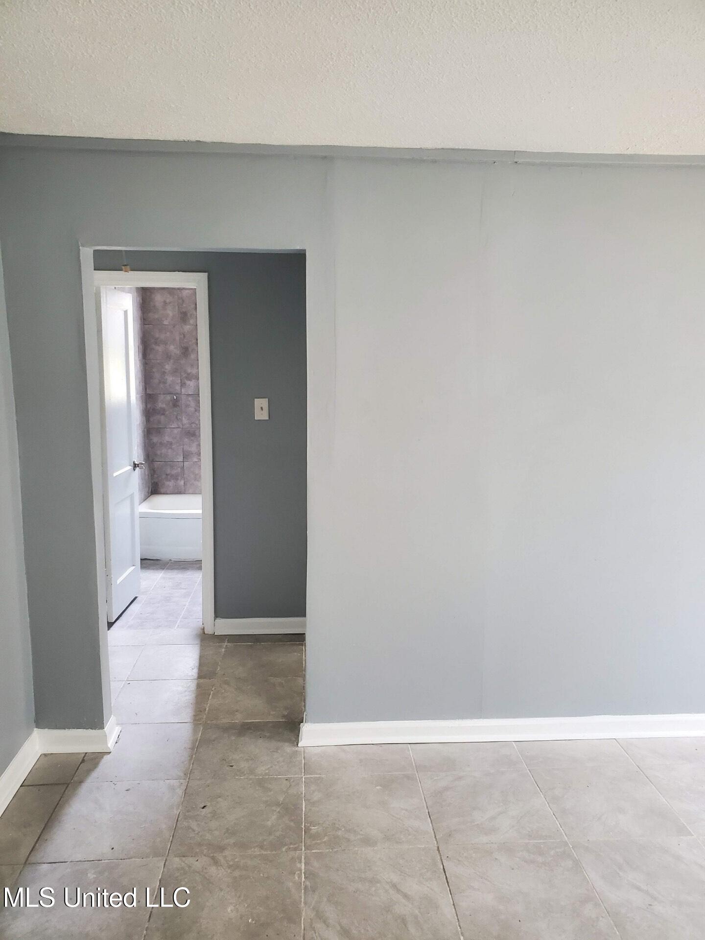 2067 Corry Road Property Photo 7