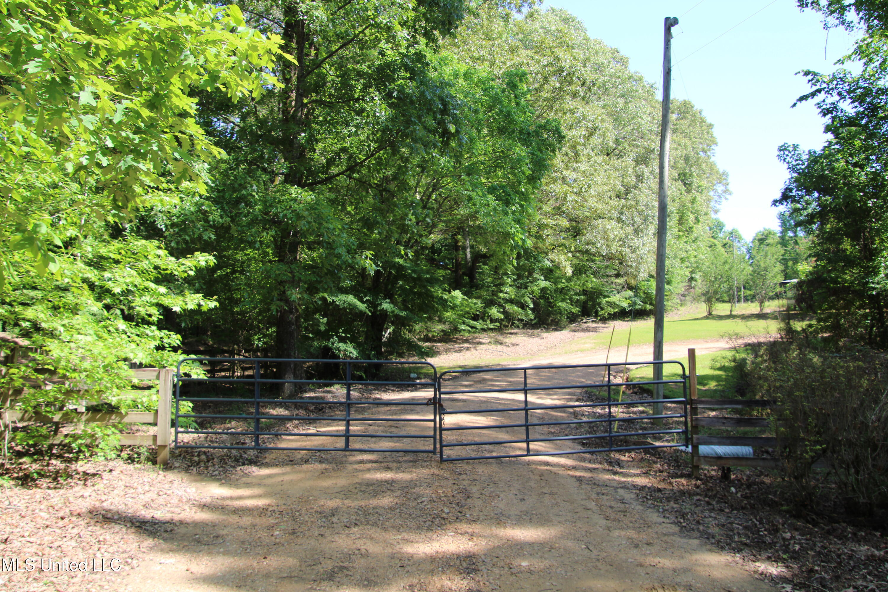 2936 Smith Rd Road Property Photo 12