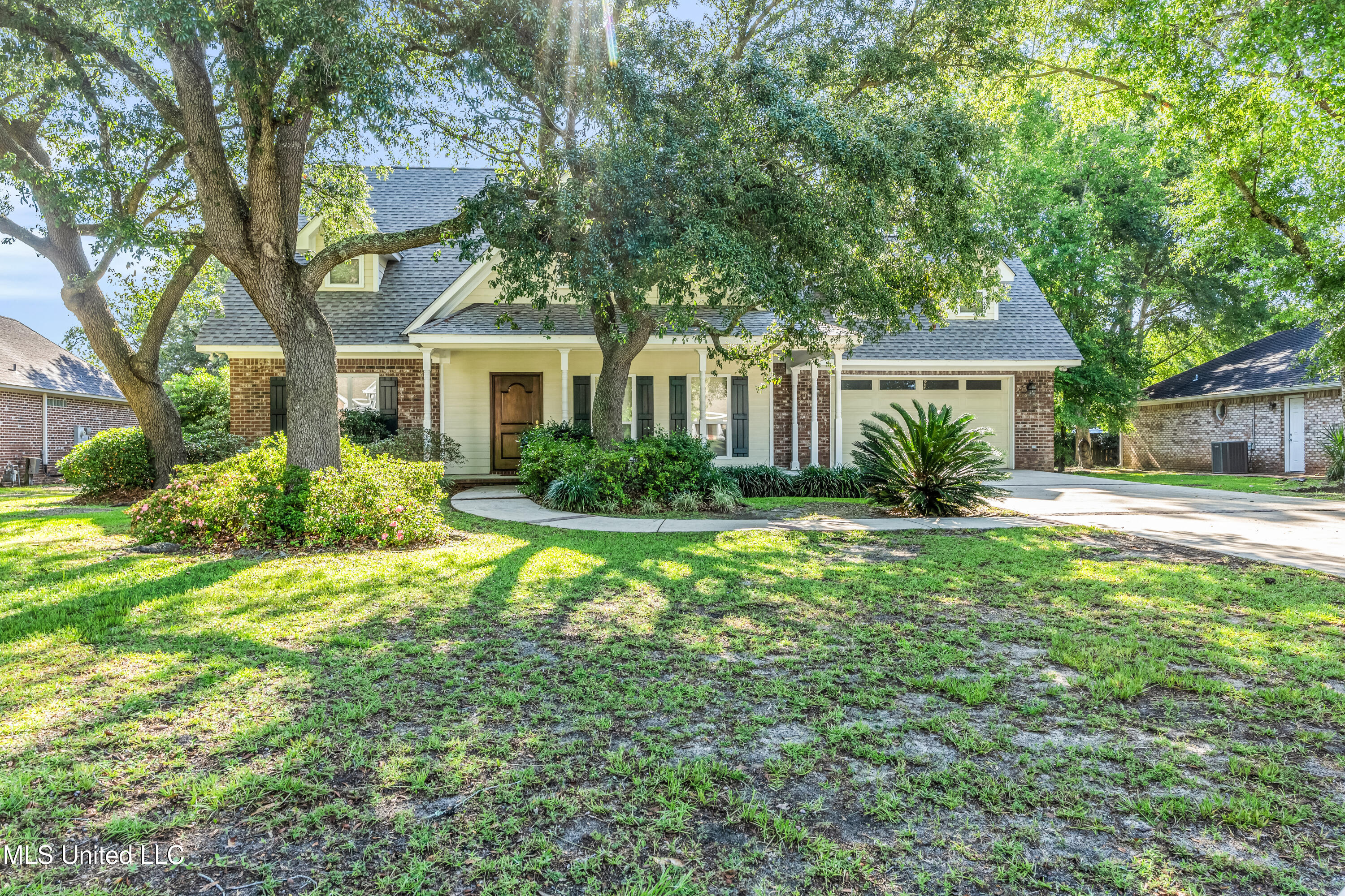 422 Cachemont Cove Property Photo 1