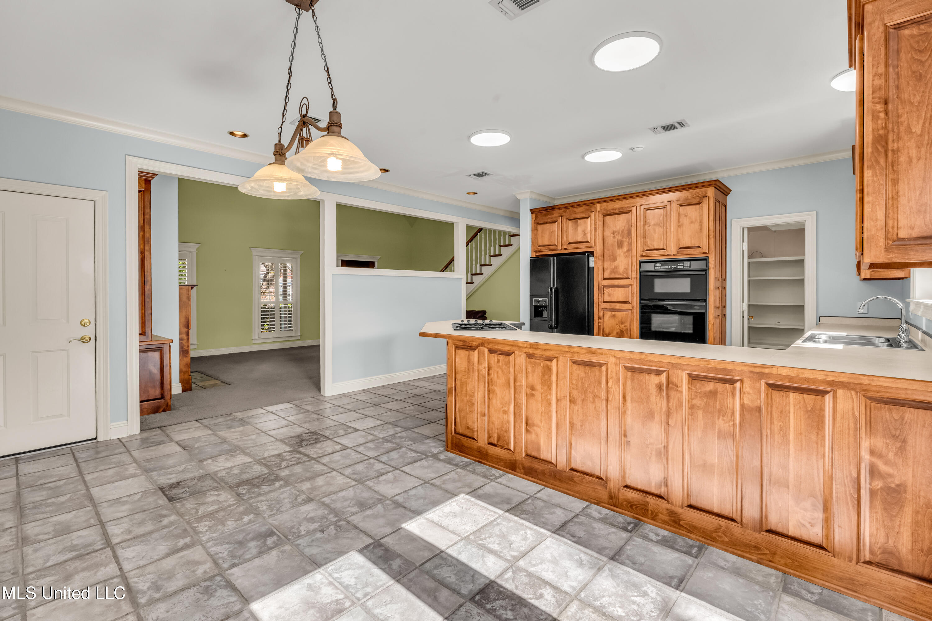 422 Cachemont Cove Property Photo 6