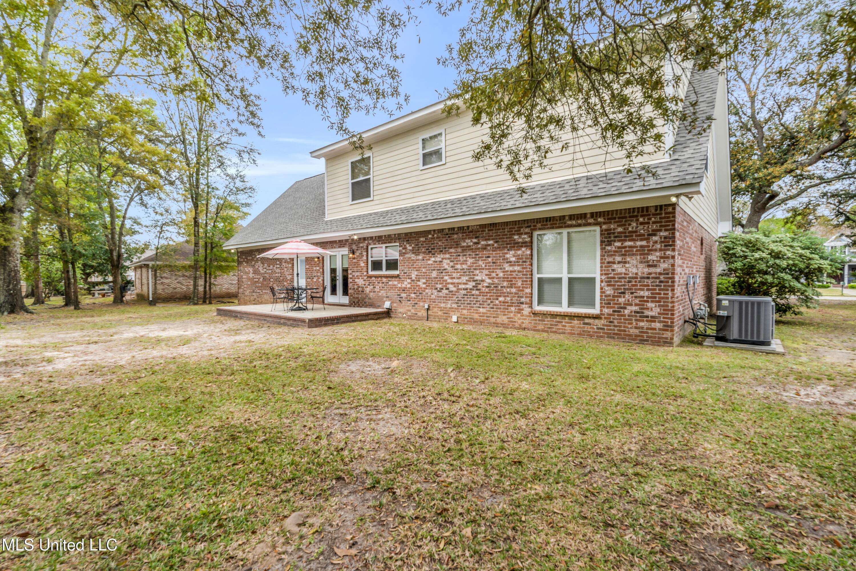 422 Cachemont Cove Property Photo 25