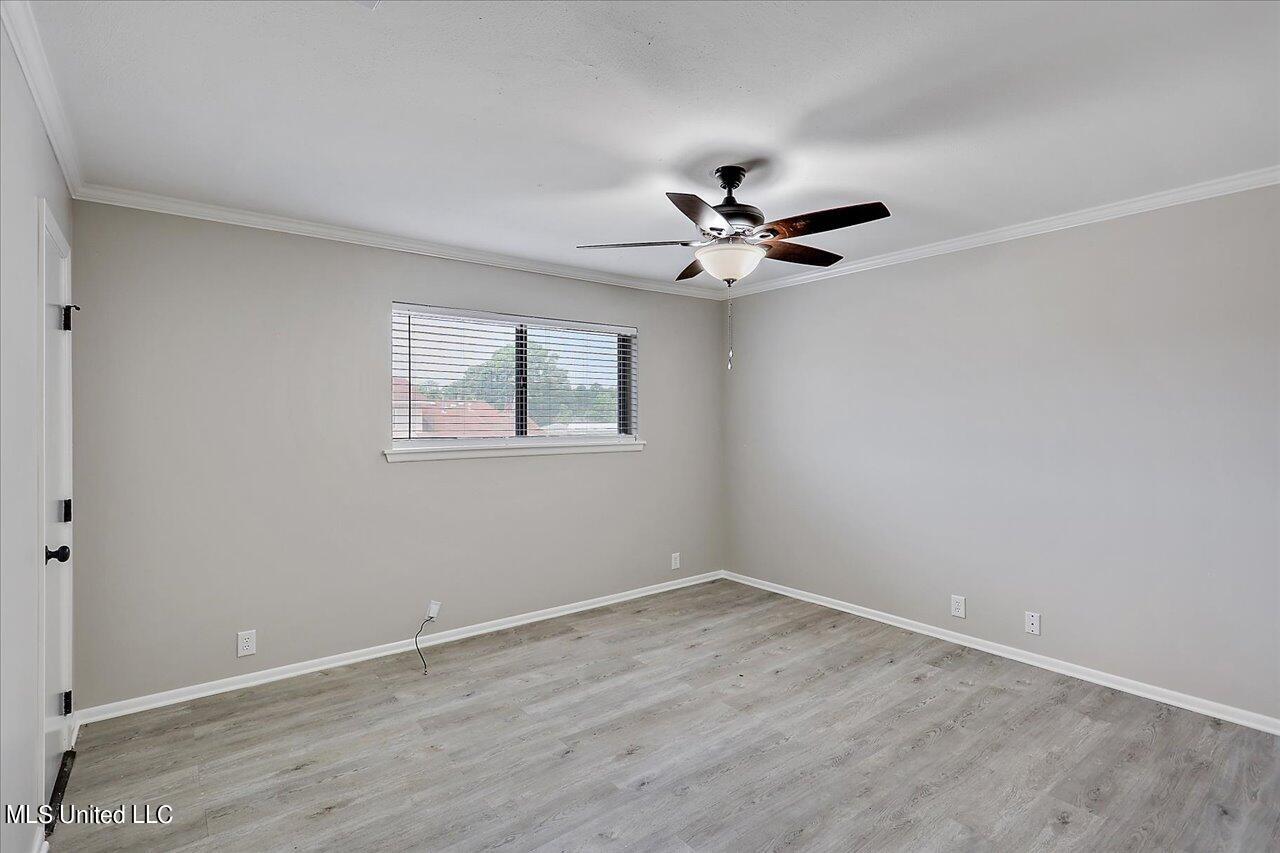 356 Lakebend Drive Property Photo 17