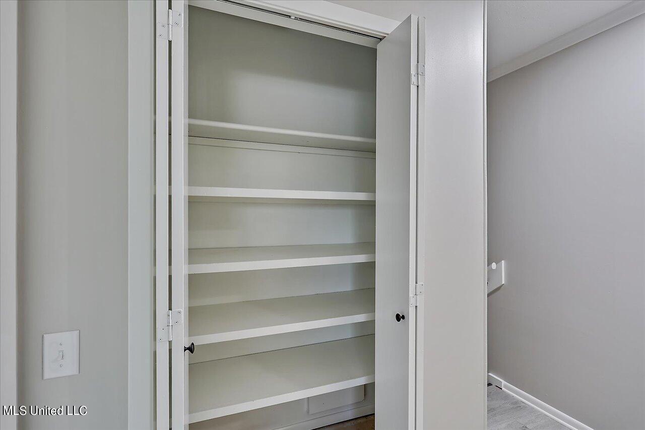 356 Lakebend Drive Property Photo 20