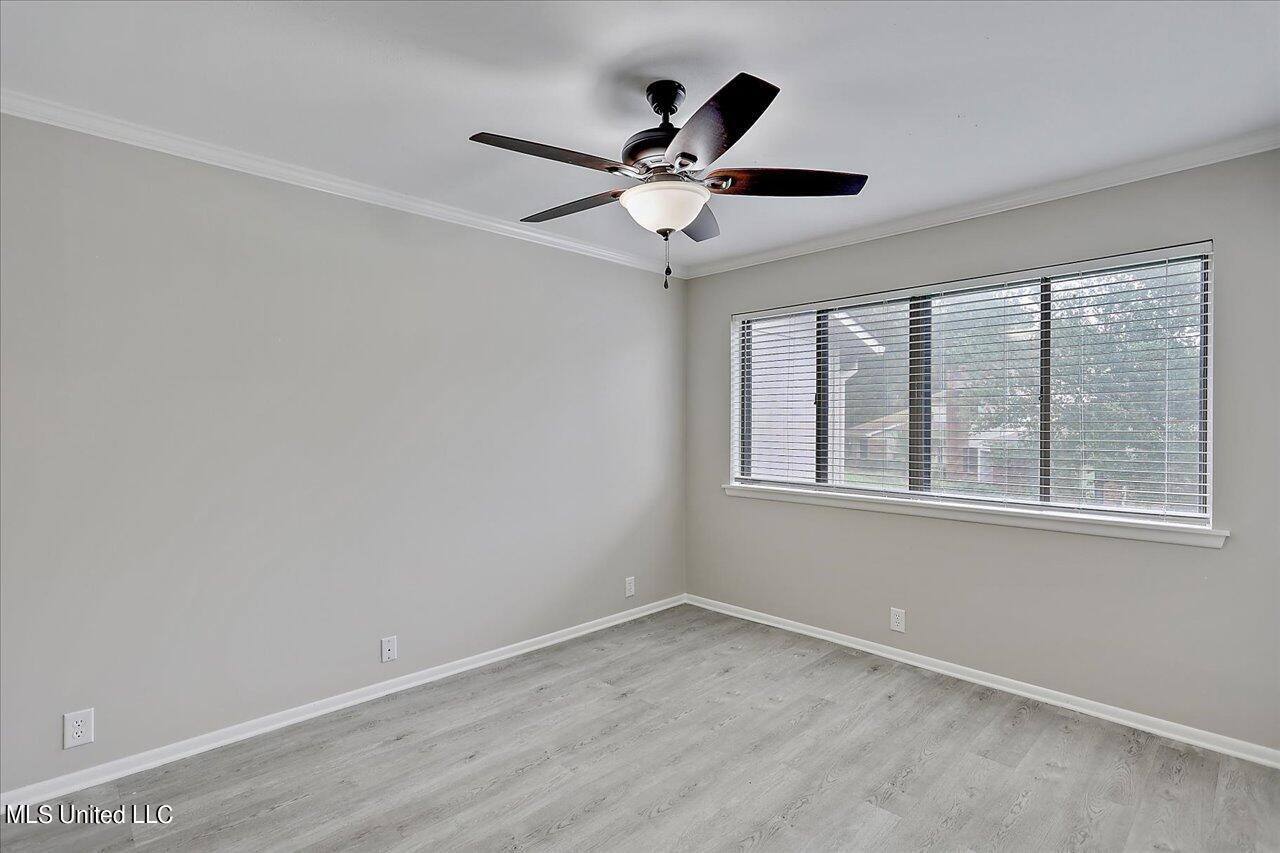 356 Lakebend Drive Property Photo 21