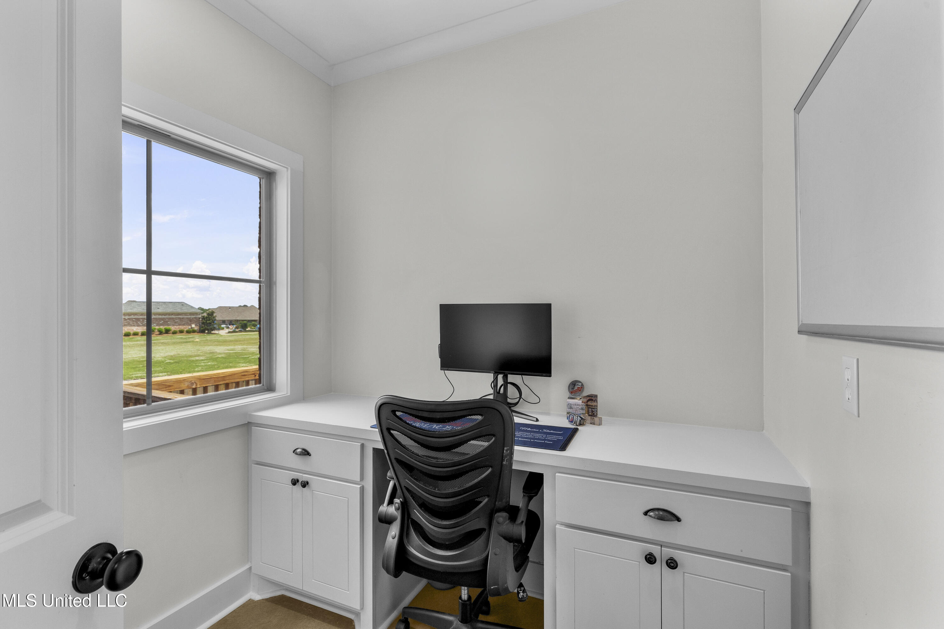 212 Ashbury Cove Property Photo 10