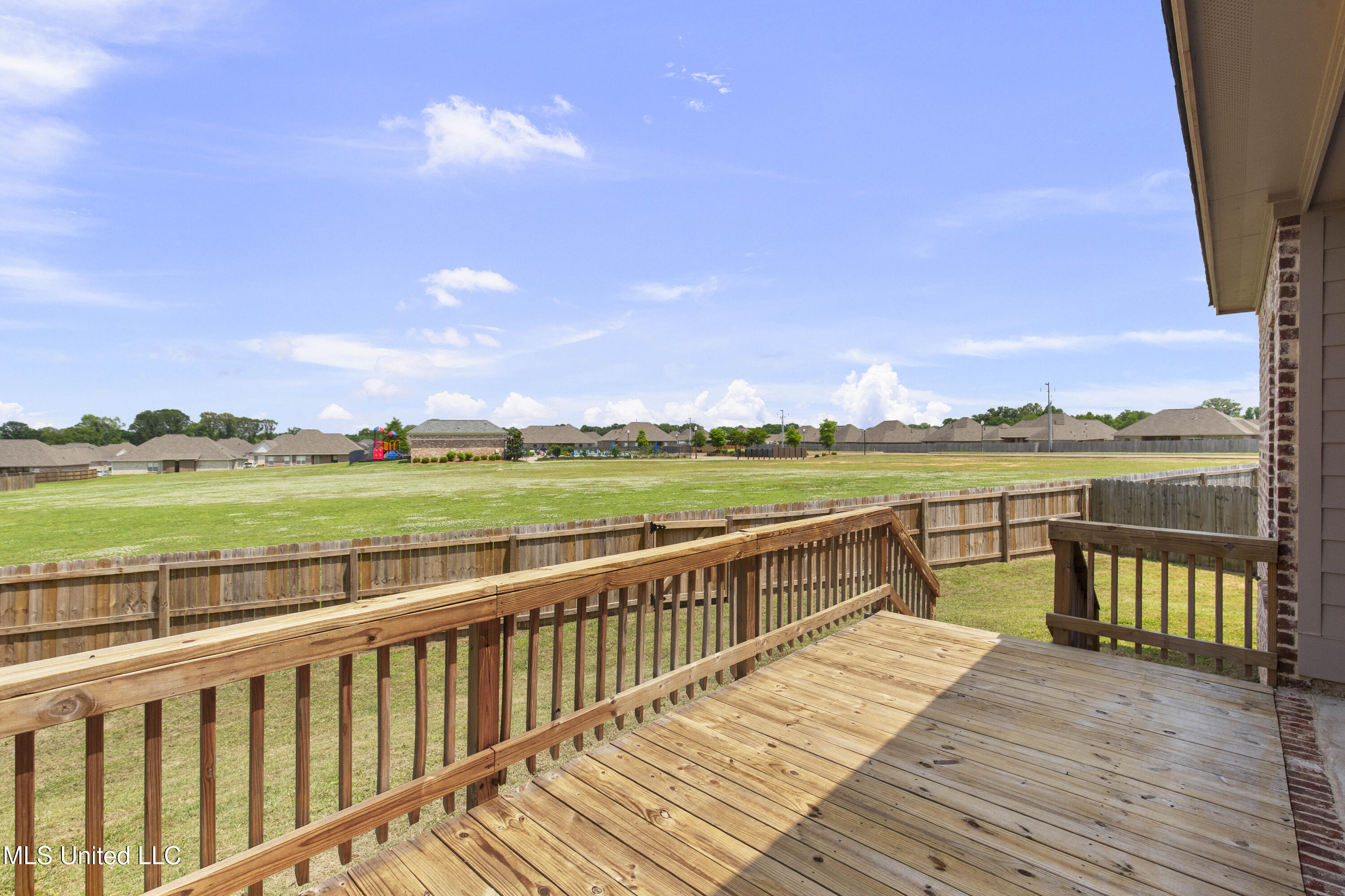 212 Ashbury Cove Property Photo 33