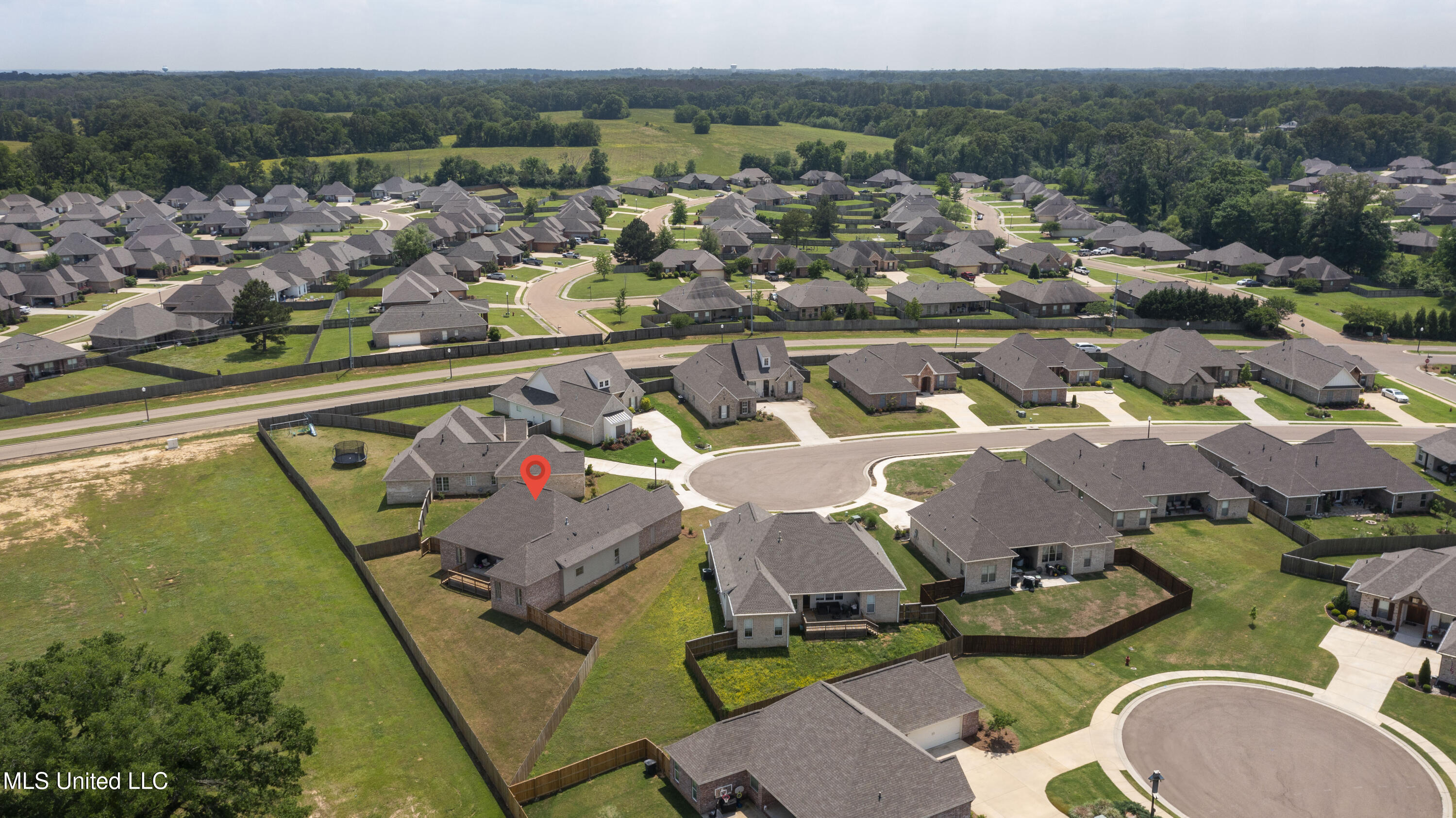 212 Ashbury Cove Property Photo 41
