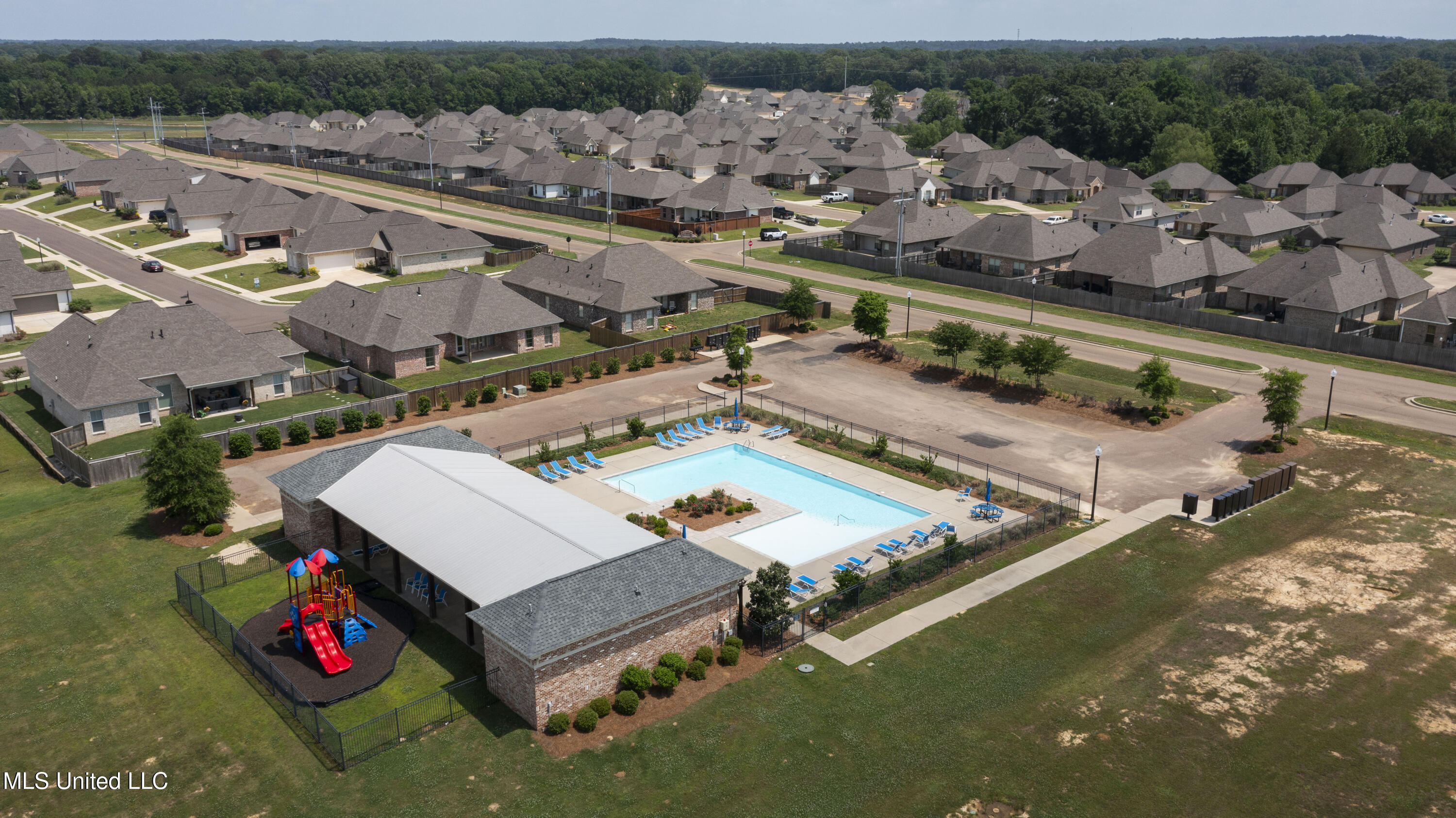 212 Ashbury Cove Property Photo 46