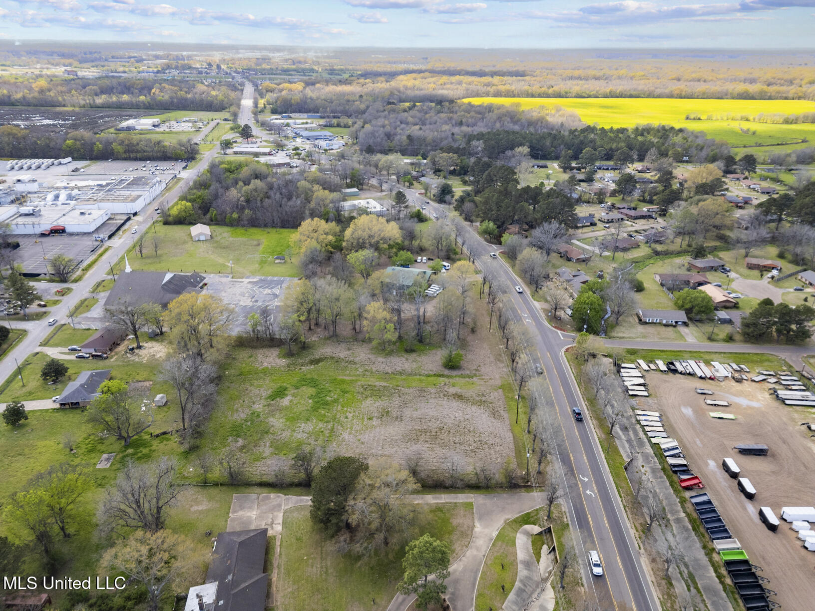 1001 W Peace Street Property Photo 1