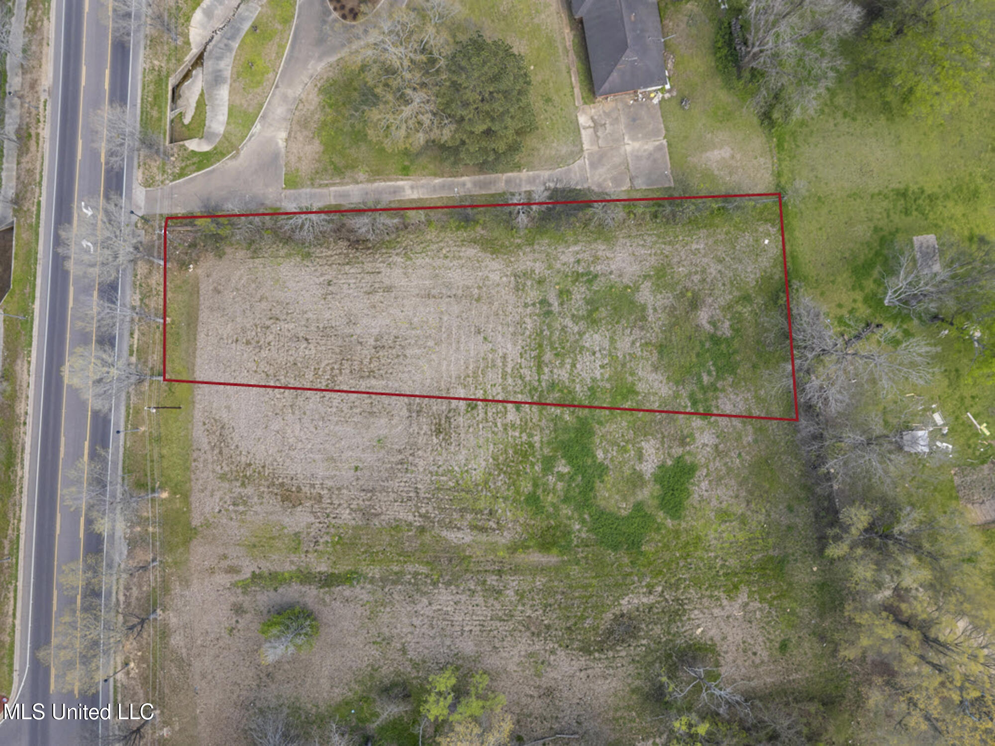 1001 W Peace Street Property Photo 4