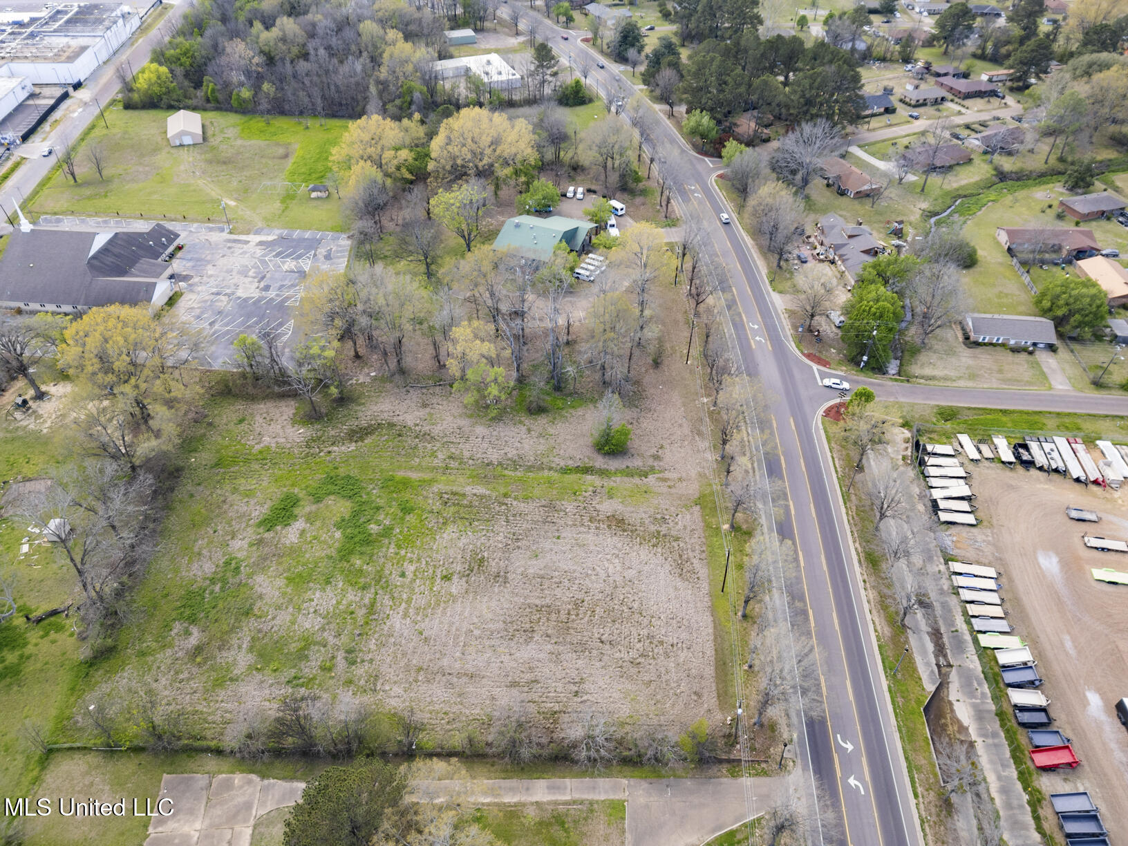 1001 W Peace Street Property Photo 10