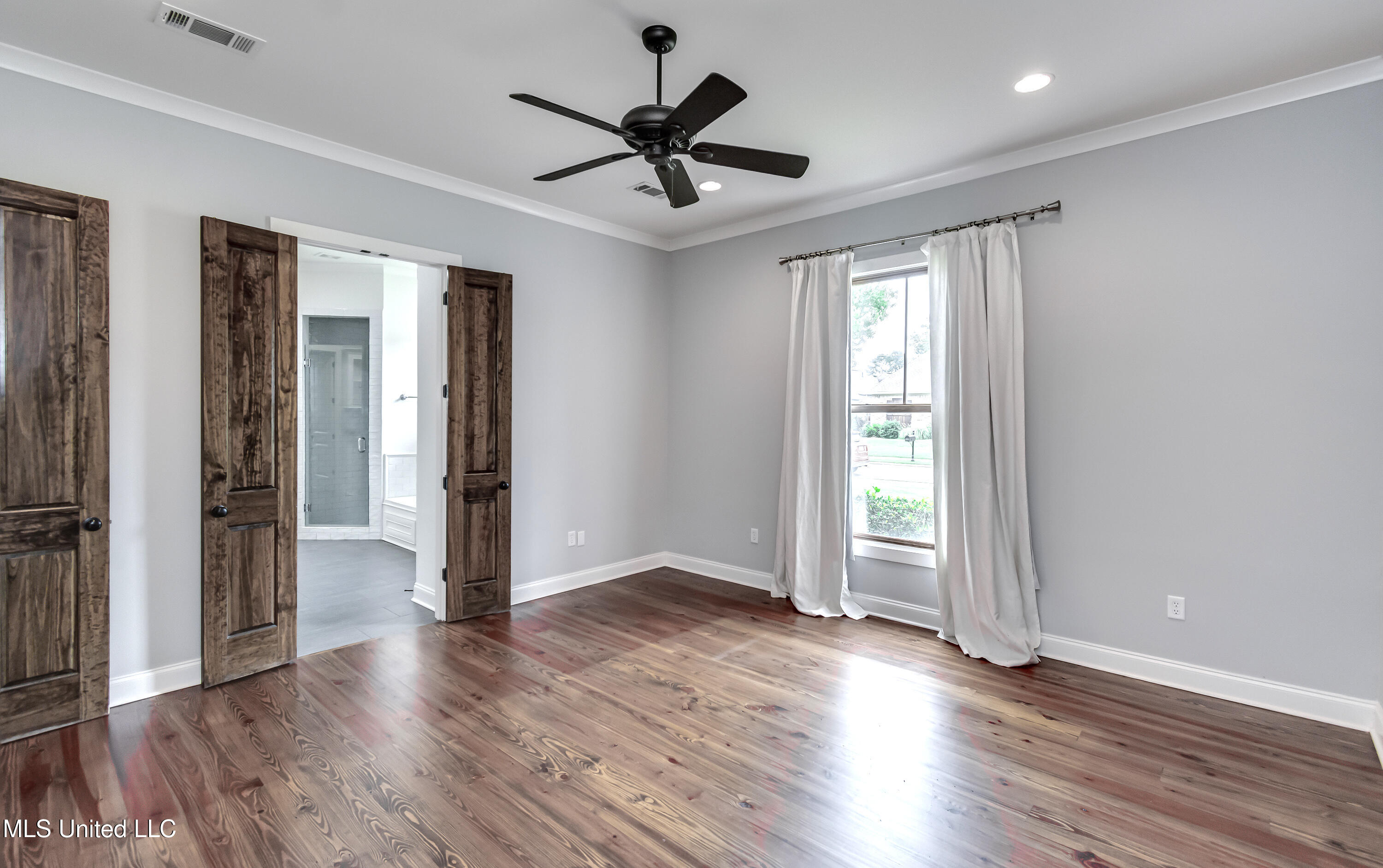 233 Arbor Trail Property Photo 30