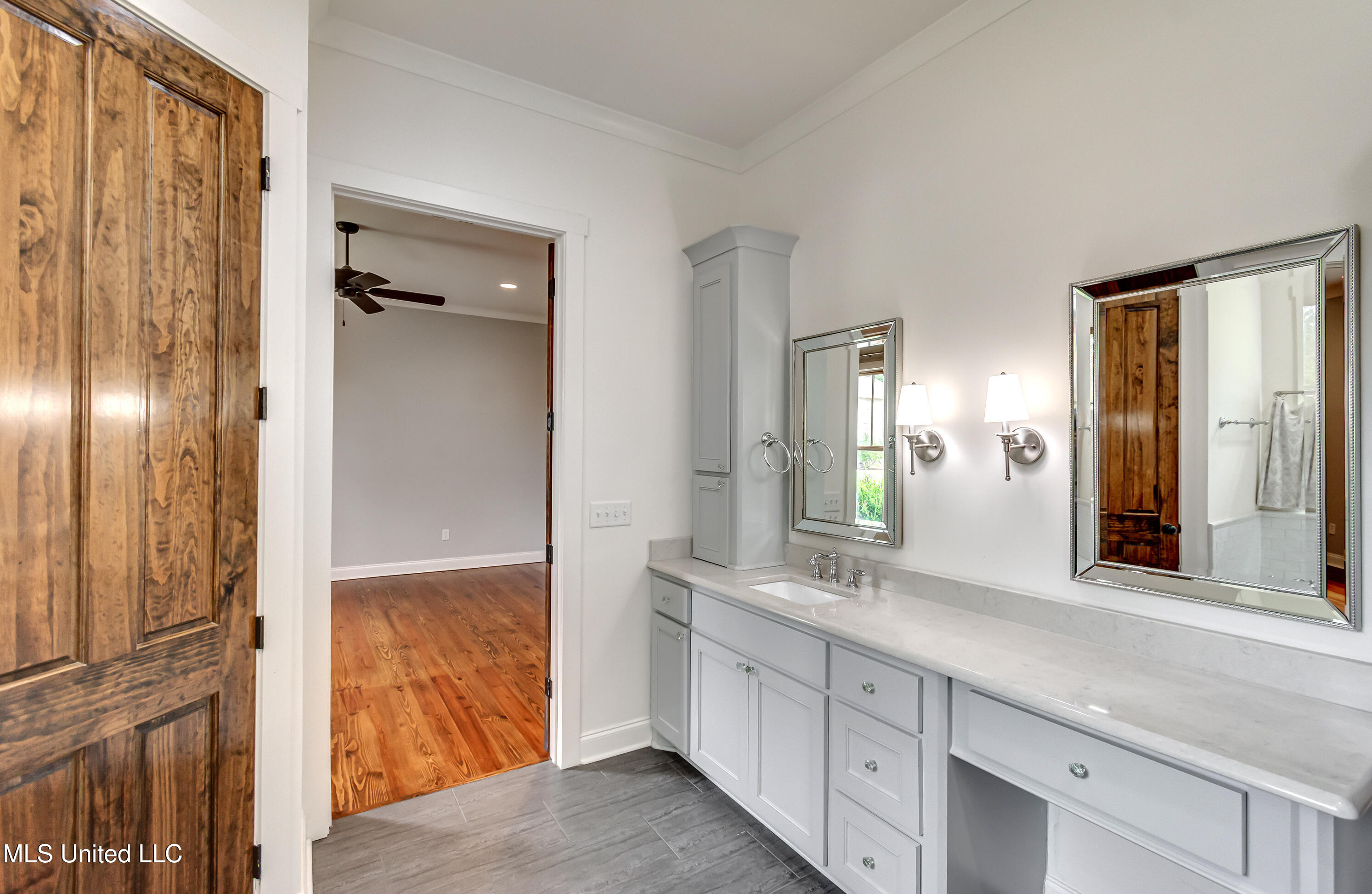 233 Arbor Trail Property Photo 34