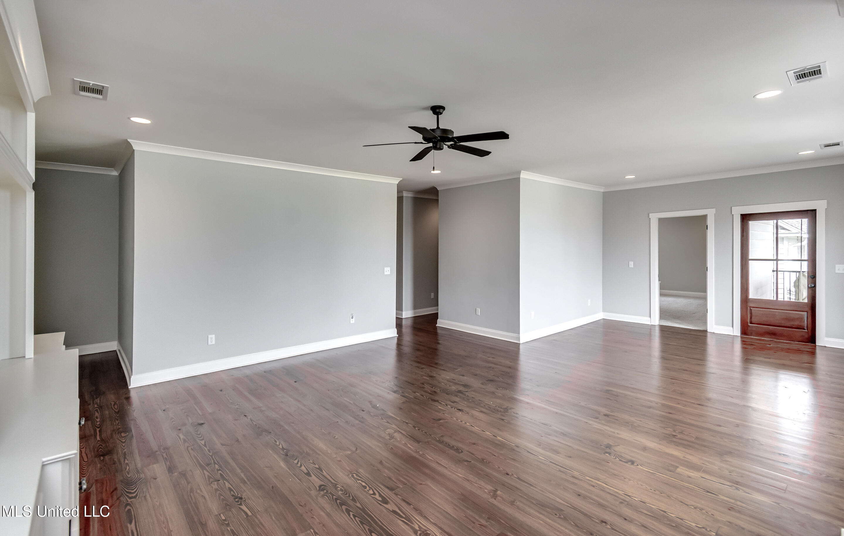 233 Arbor Trail Property Photo 43