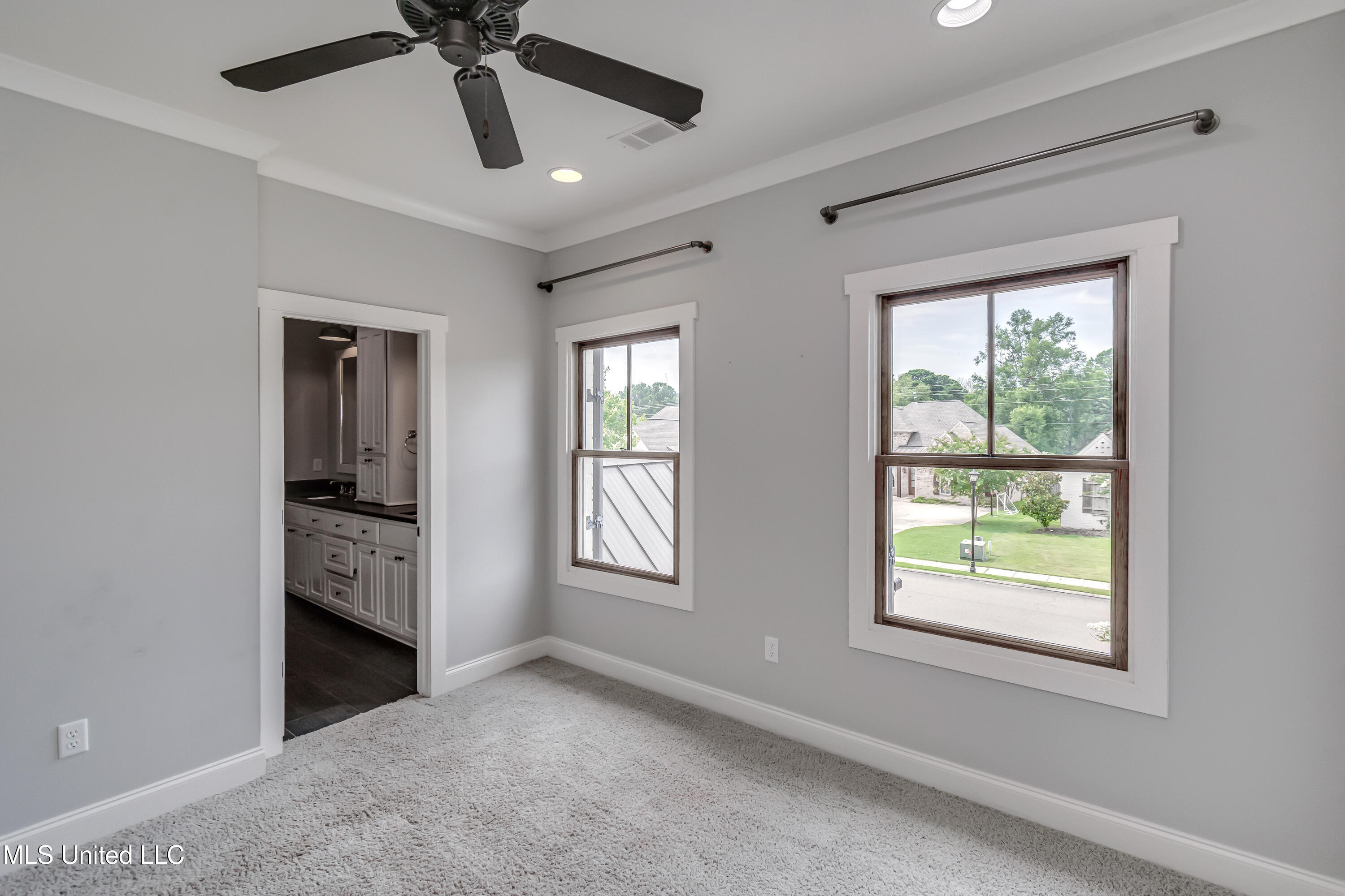 233 Arbor Trail Property Photo 52