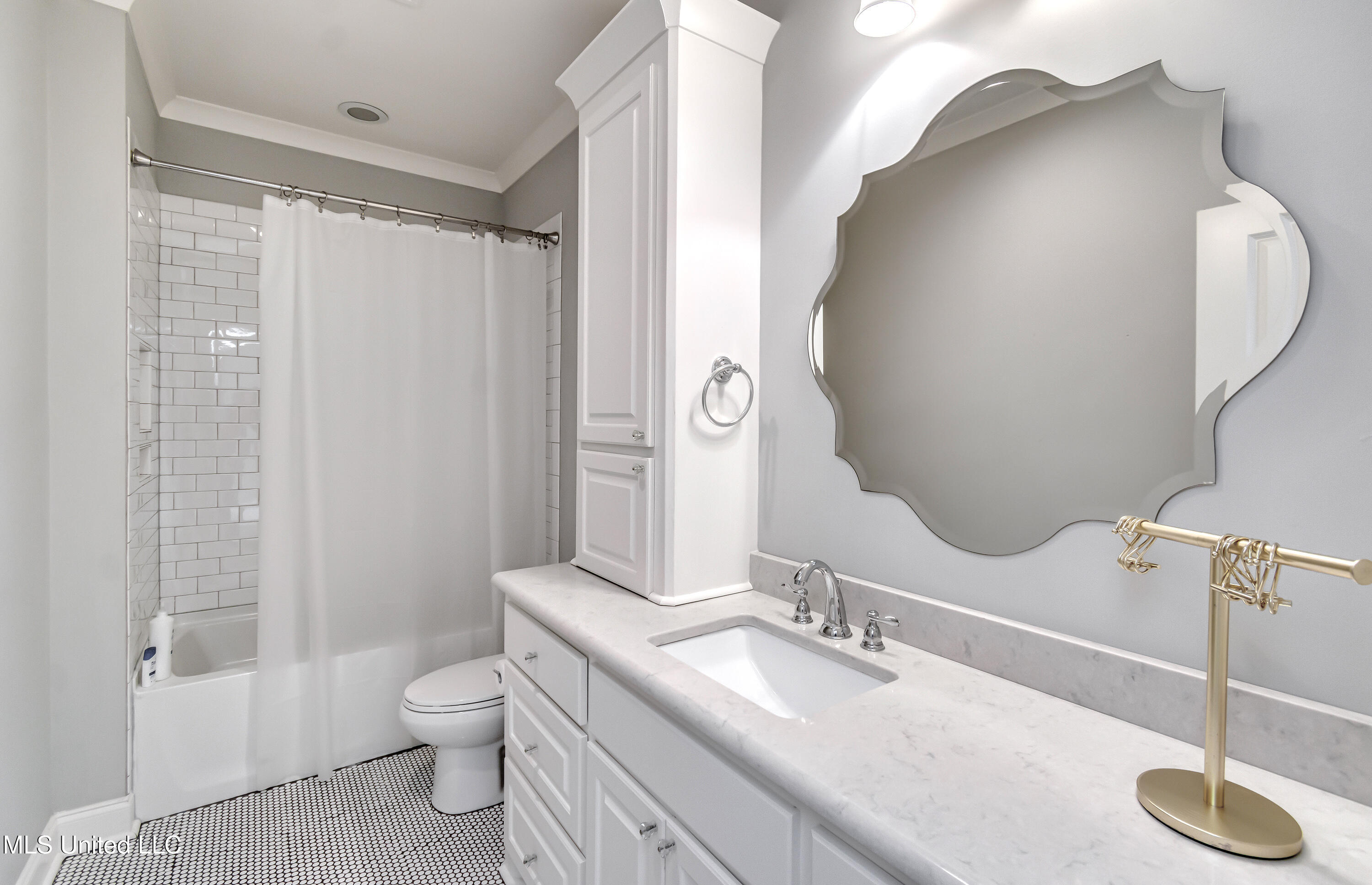 233 Arbor Trail Property Photo 55