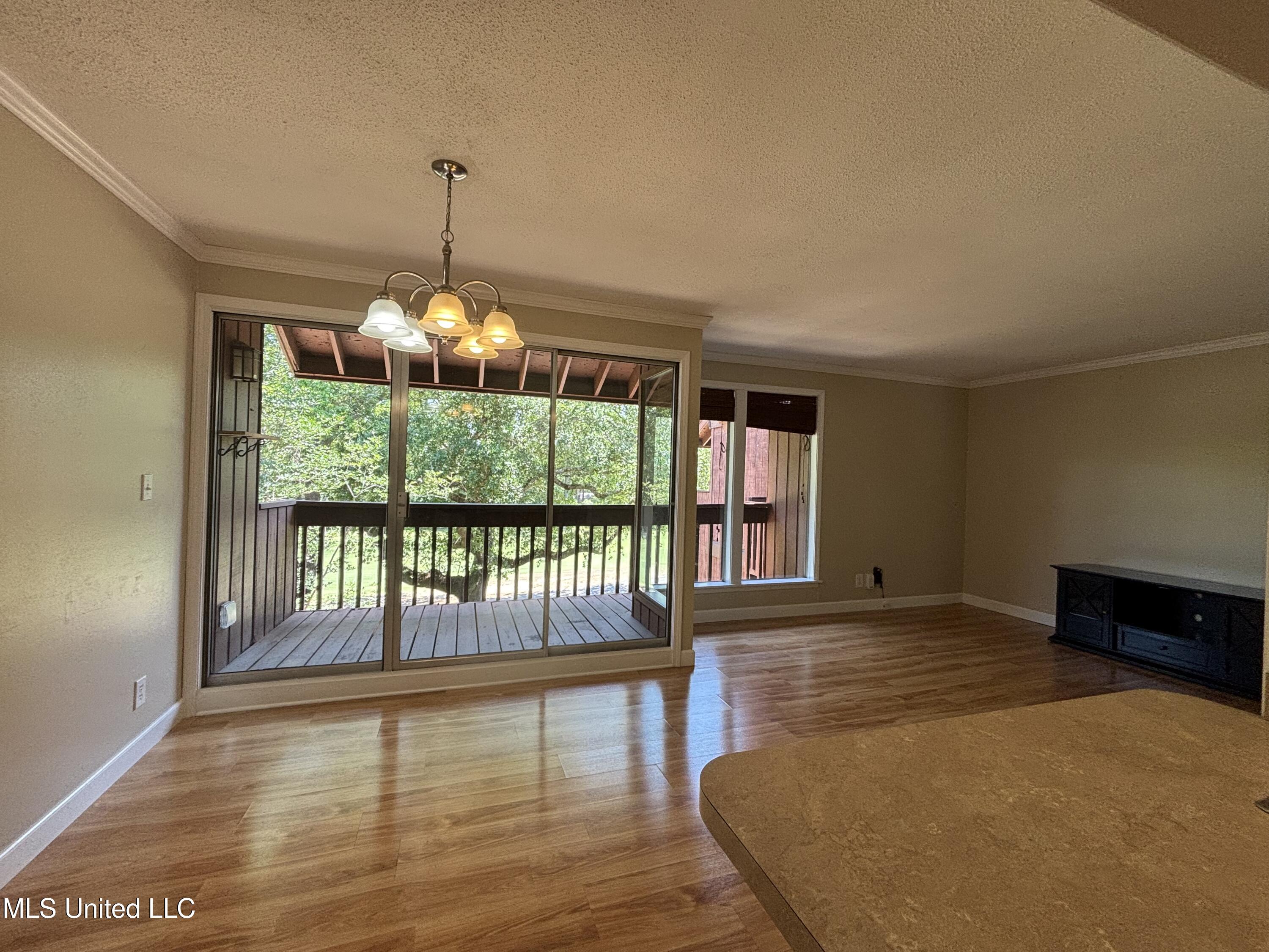 248 Lakeside Villa Property Photo 8
