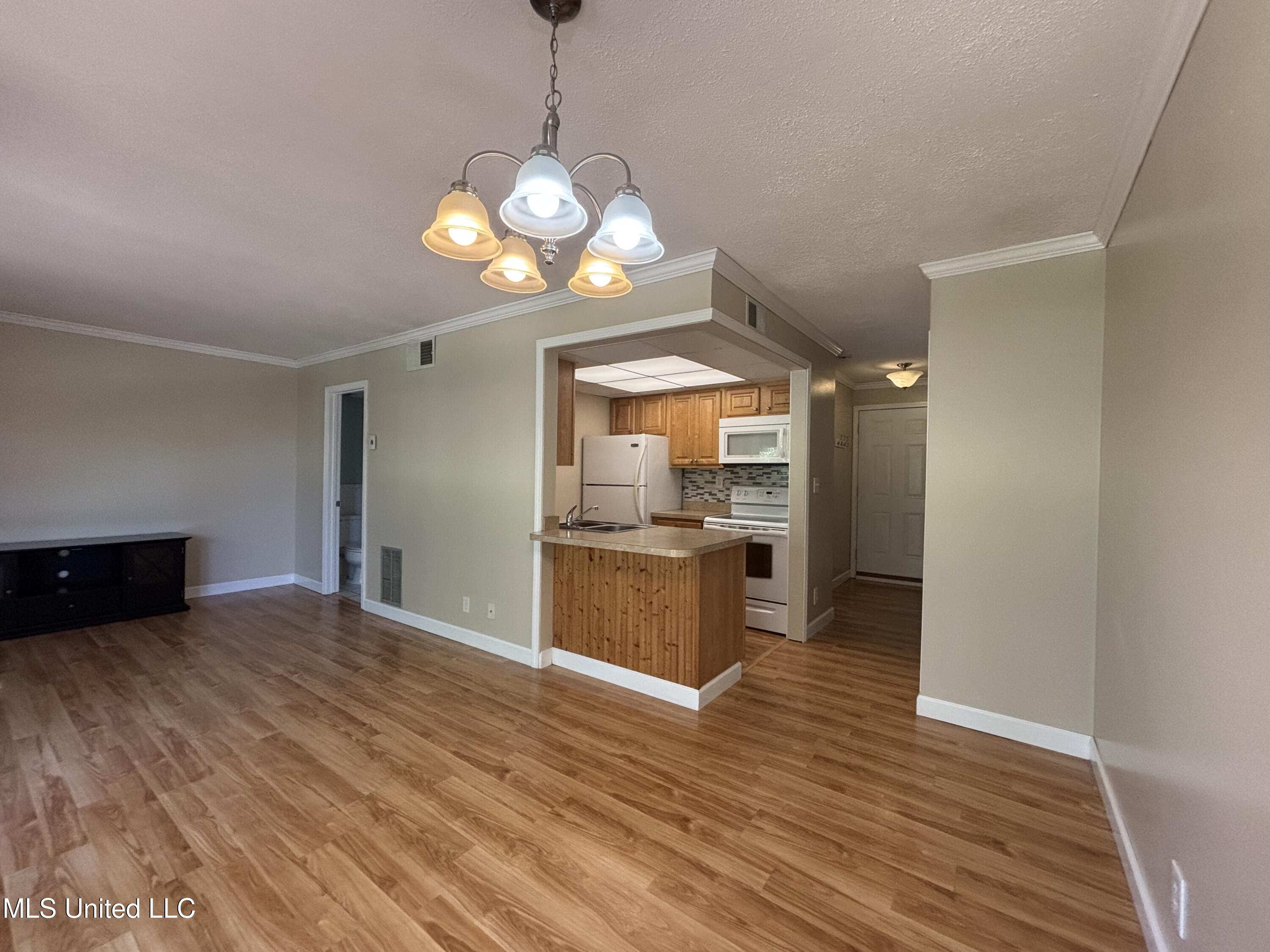 248 Lakeside Villa Property Photo 13