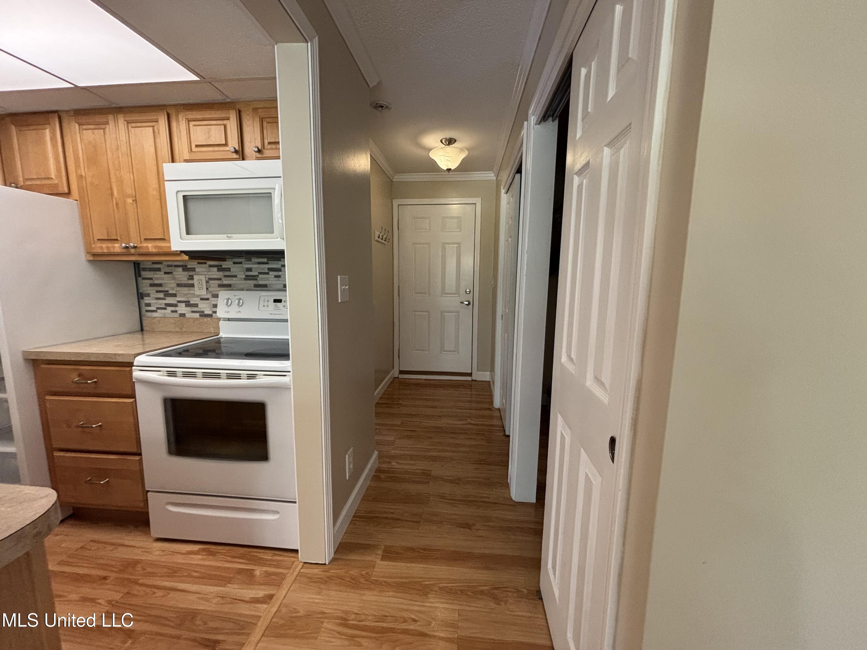 248 Lakeside Villa Property Photo 16