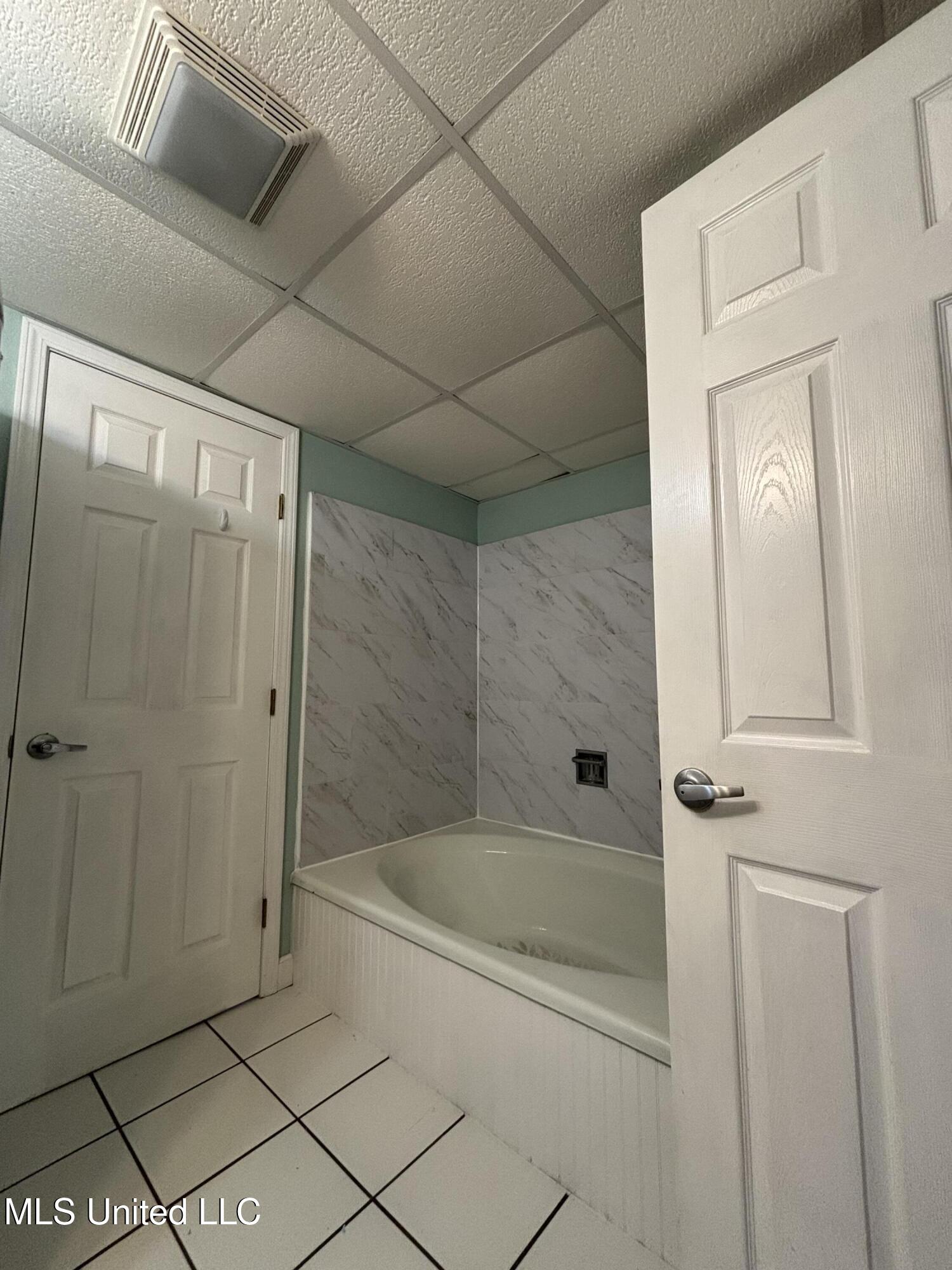 248 Lakeside Villa Property Photo 21