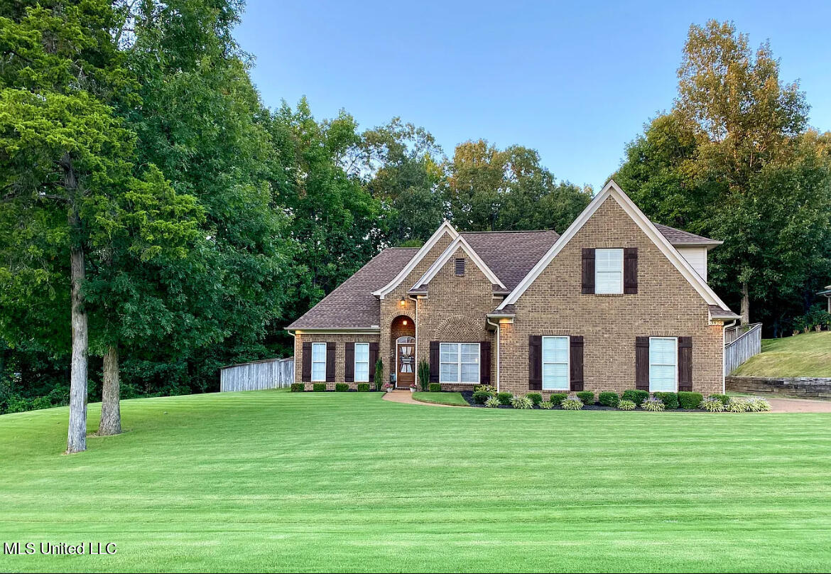 3426 Westwind Drive Property Photo 1