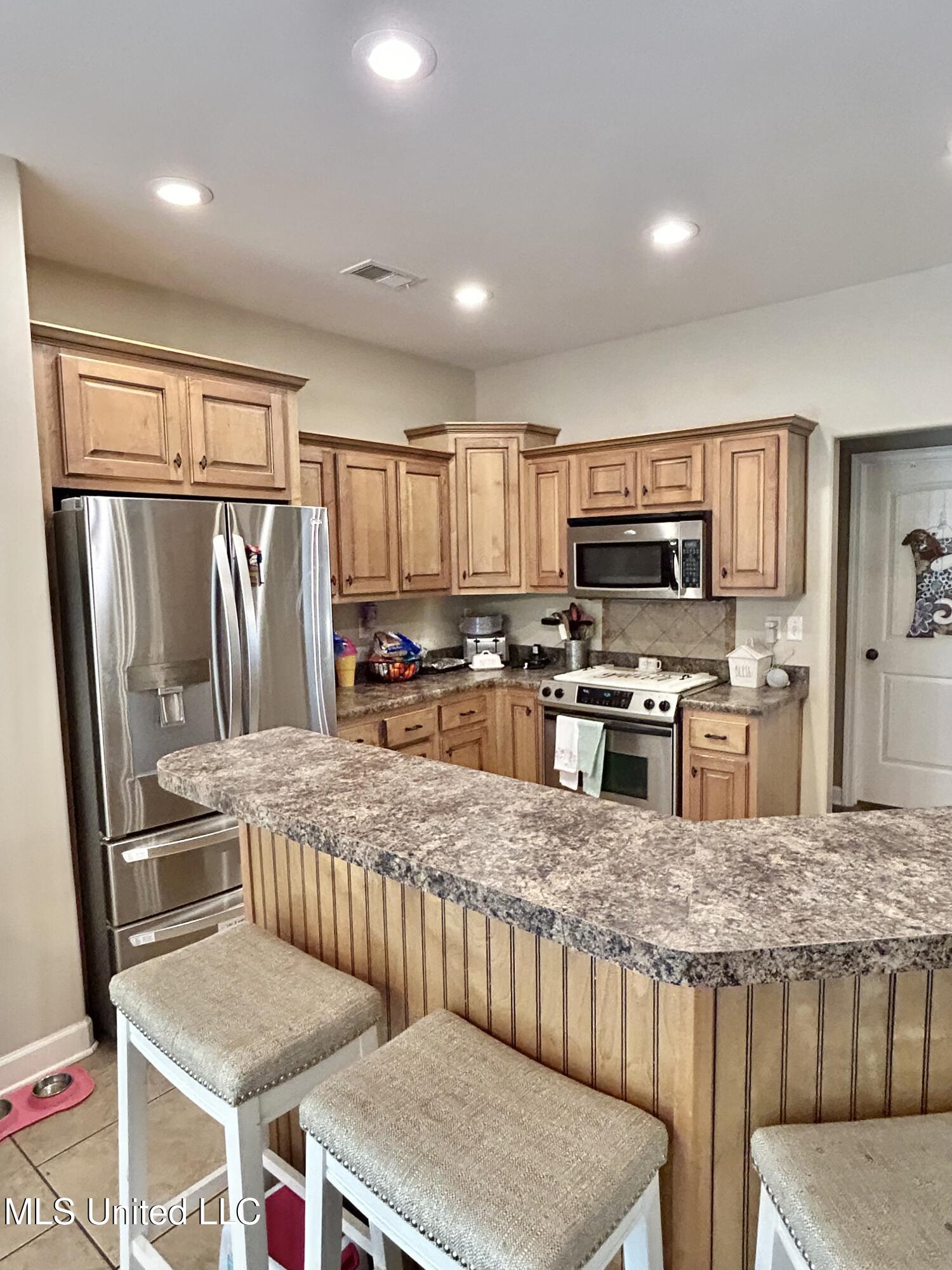 3426 Westwind Drive Property Photo 9