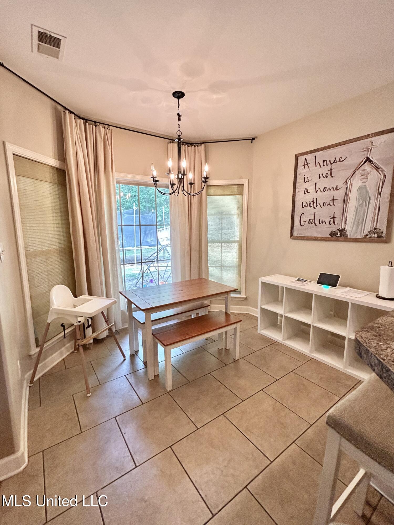 3426 Westwind Drive Property Photo 13