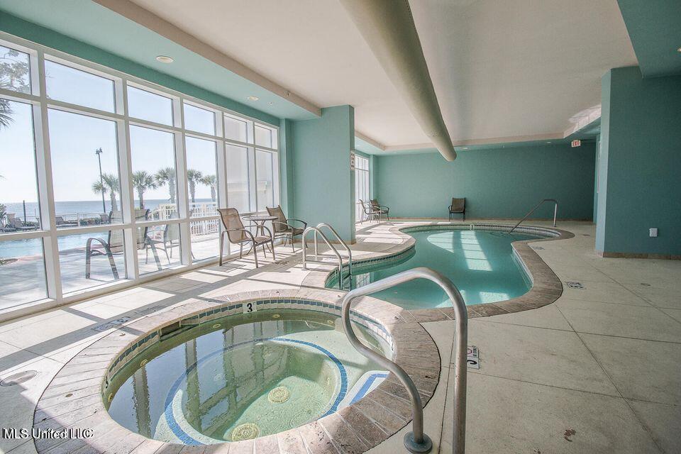 2230 Beach Drive Property Photo 4