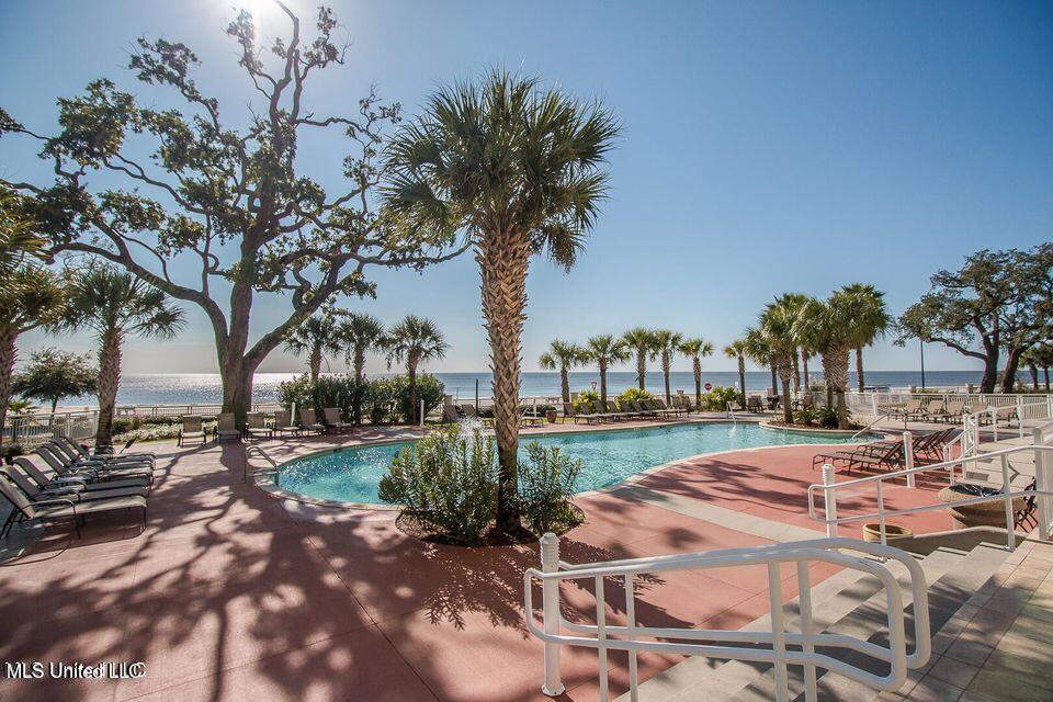 2230 Beach Drive Property Photo 6
