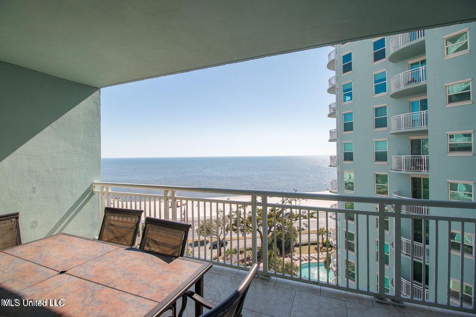 2230 Beach Drive Property Photo 20