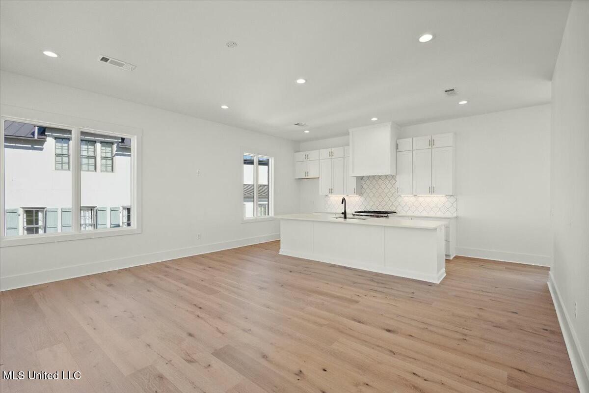 253 N Natchez Drive Property Photo 7