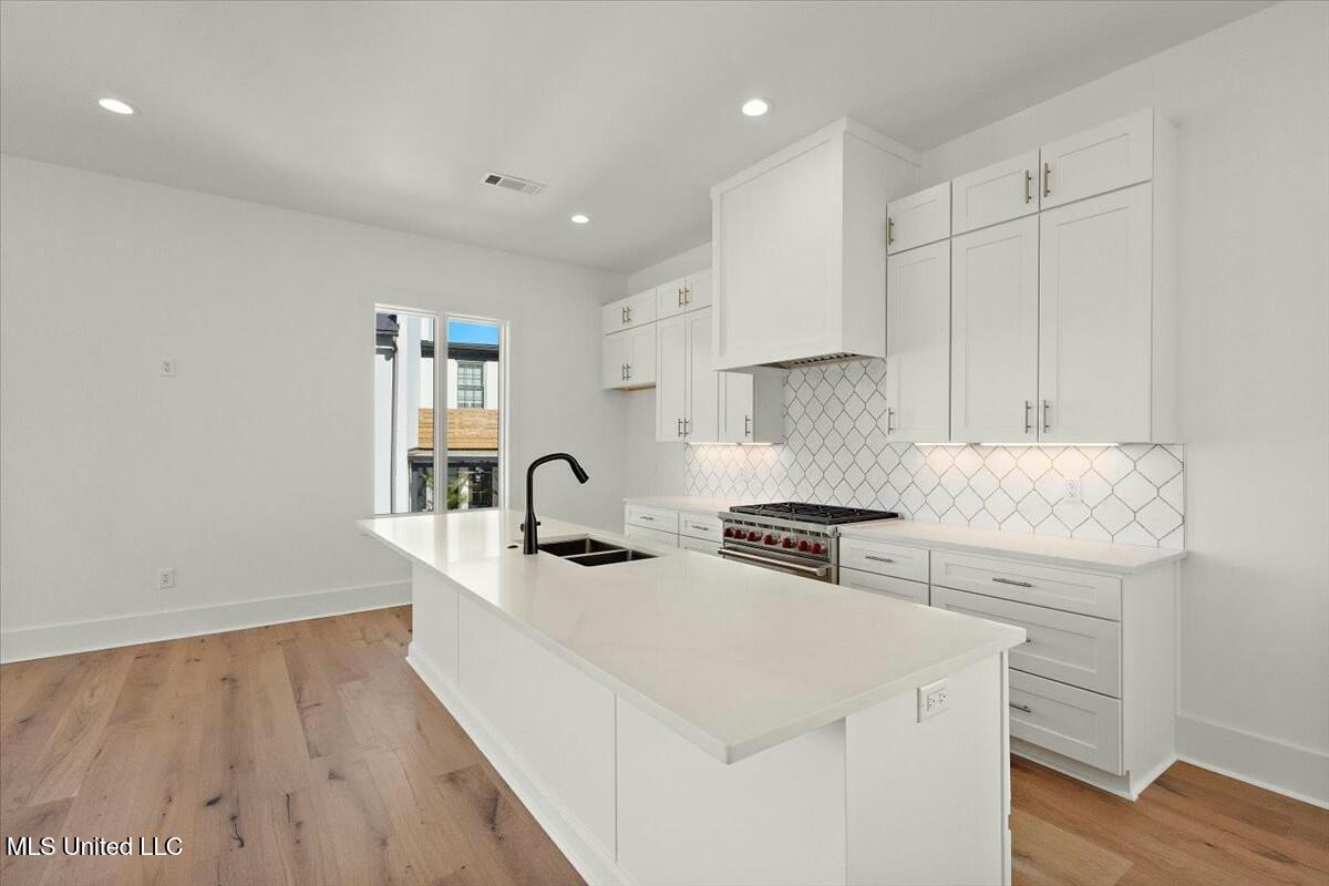 253 N Natchez Drive Property Photo 9