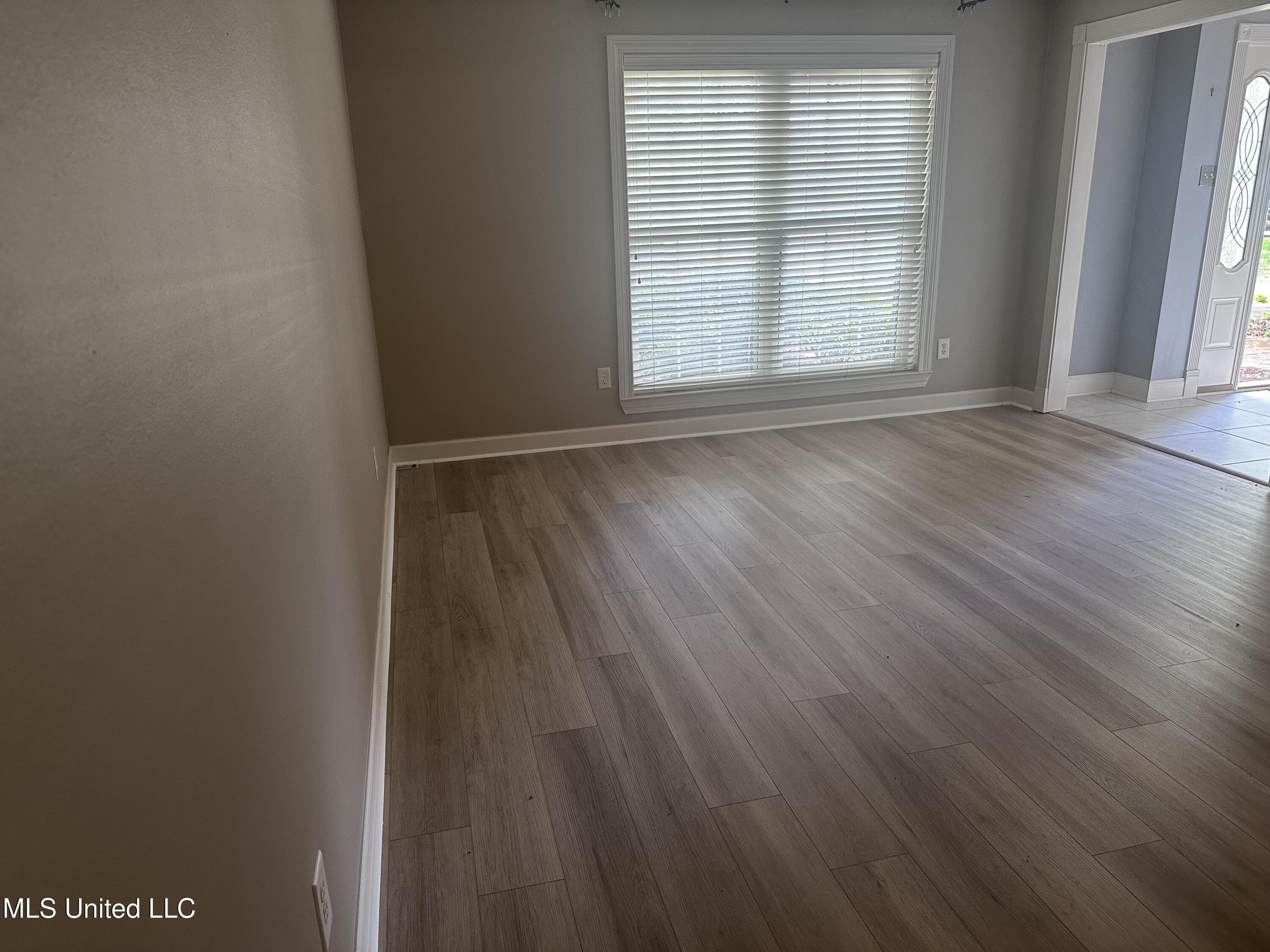 903 Westwood Street Property Photo 8