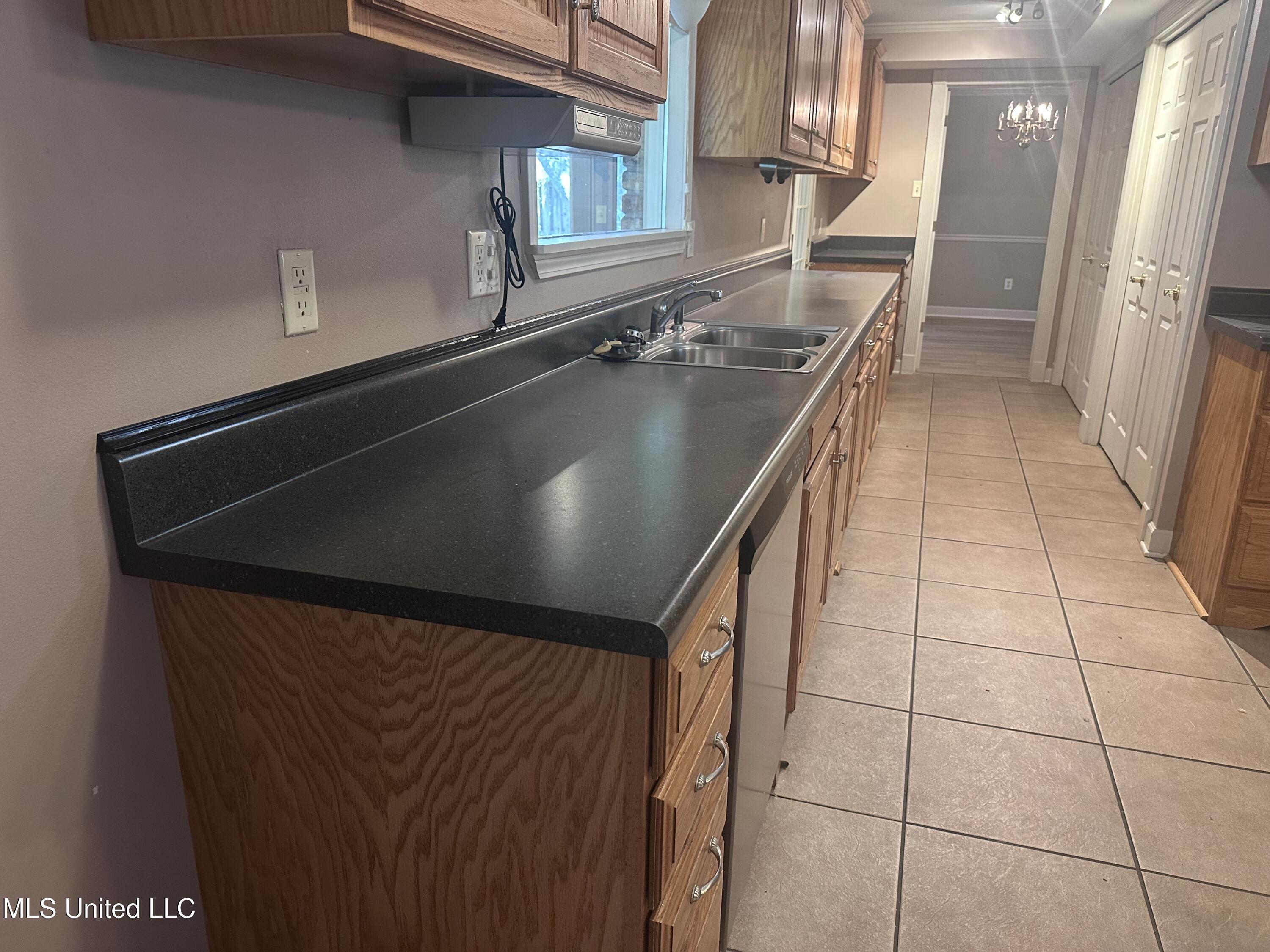 903 Westwood Street Property Photo 12