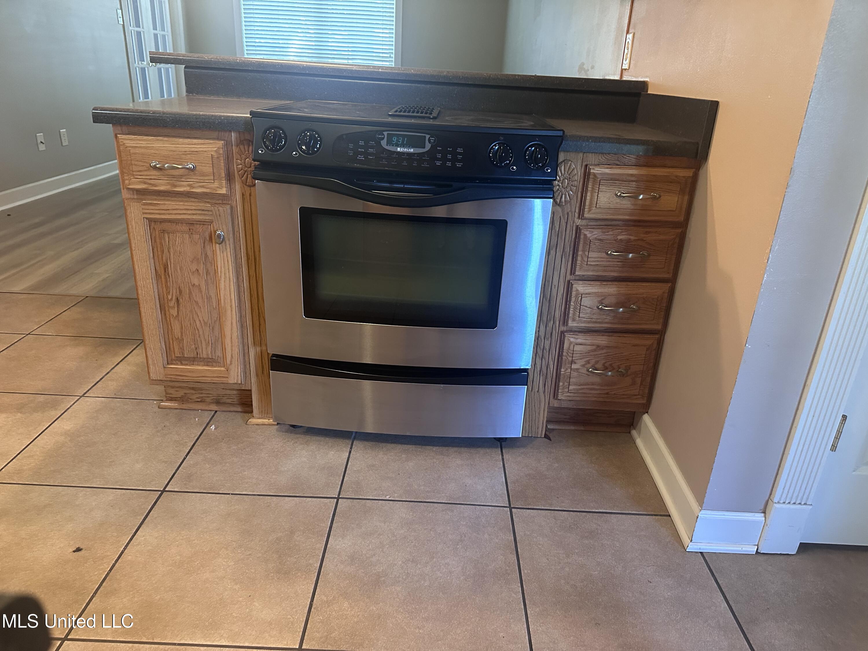 903 Westwood Street Property Photo 13