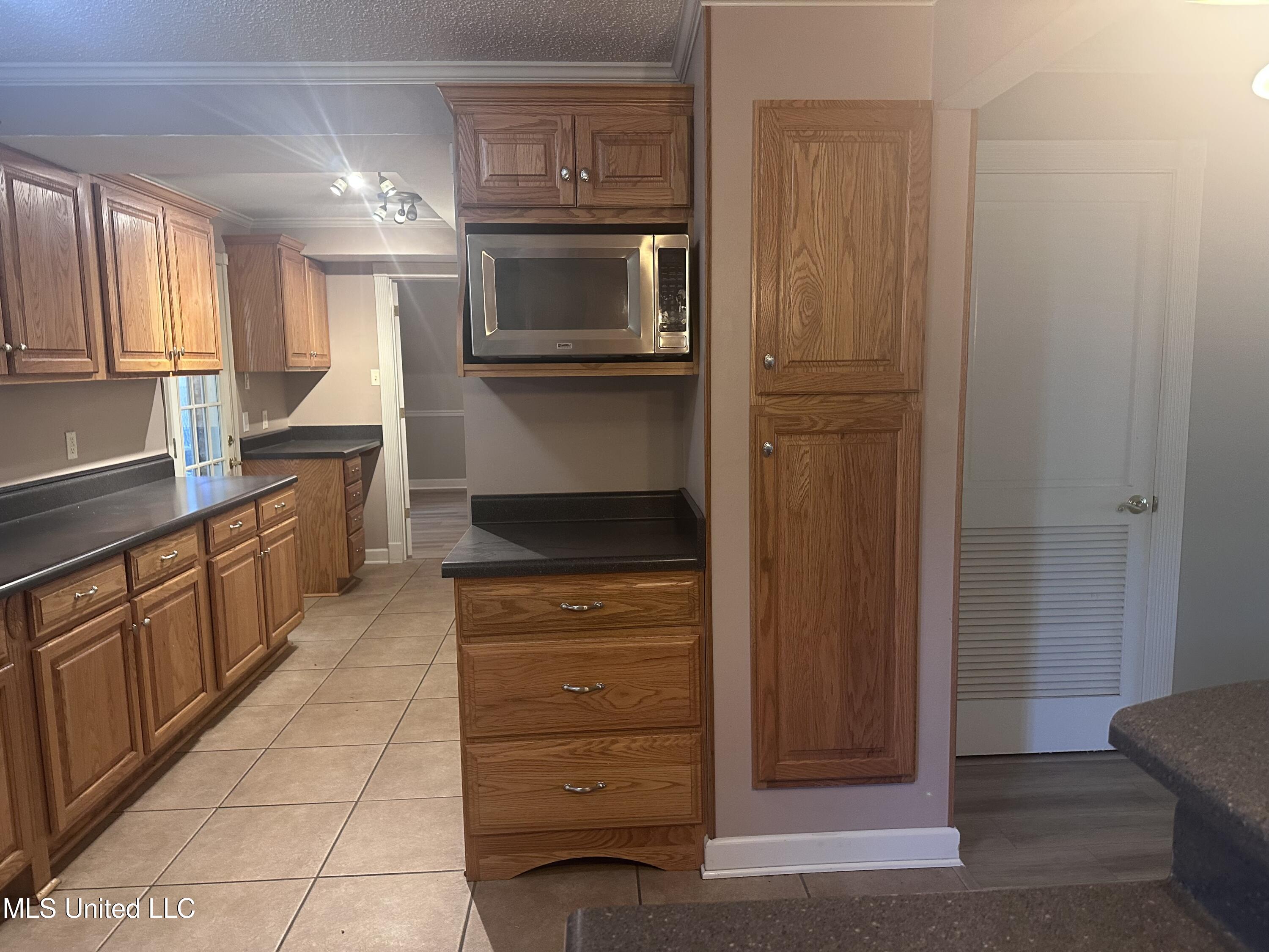 903 Westwood Street Property Photo 14