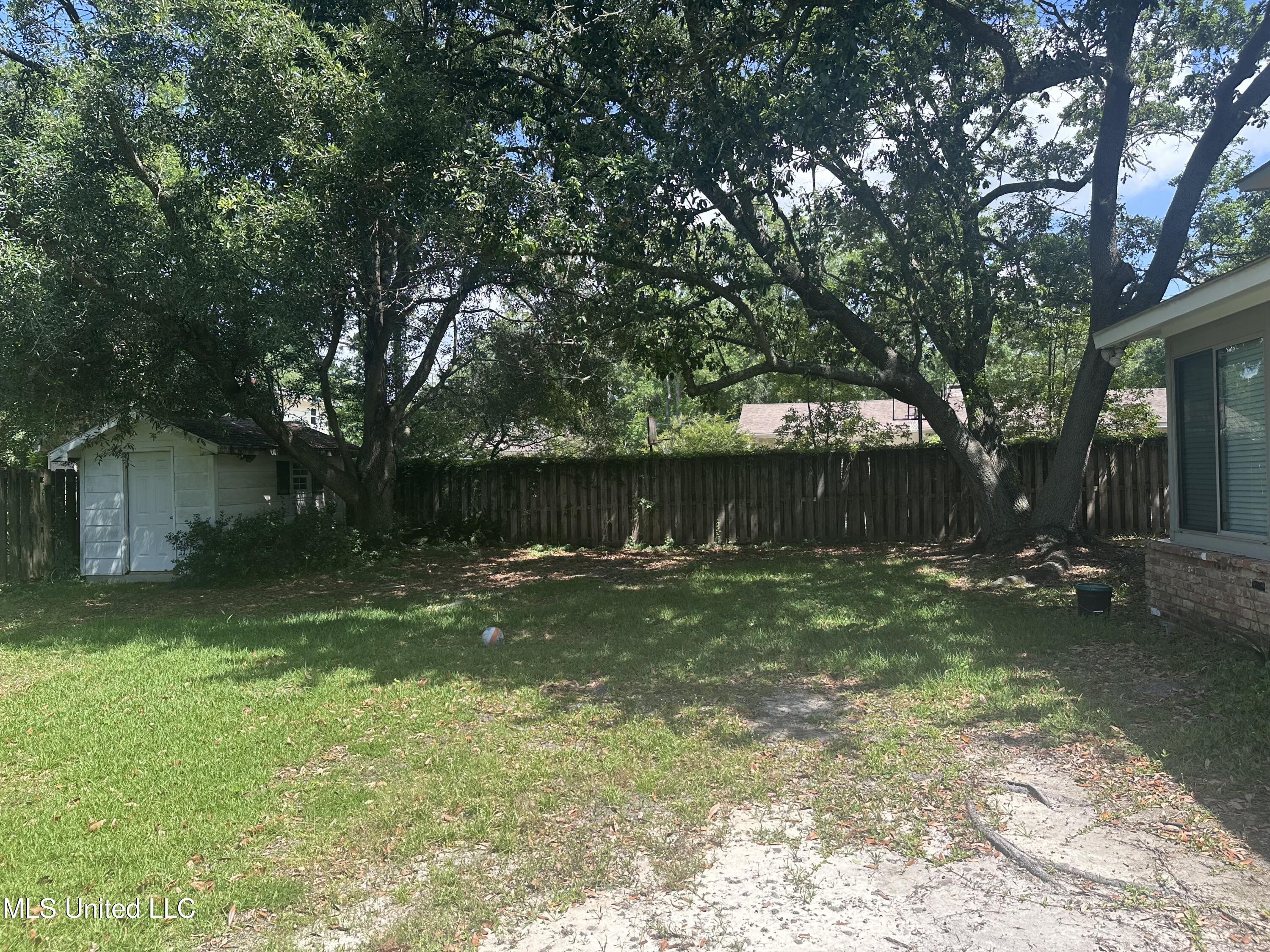 903 Westwood Street Property Photo 39