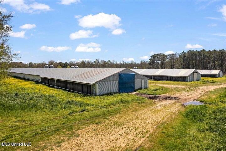 00 Simpson Highway 13 Property Photo 3