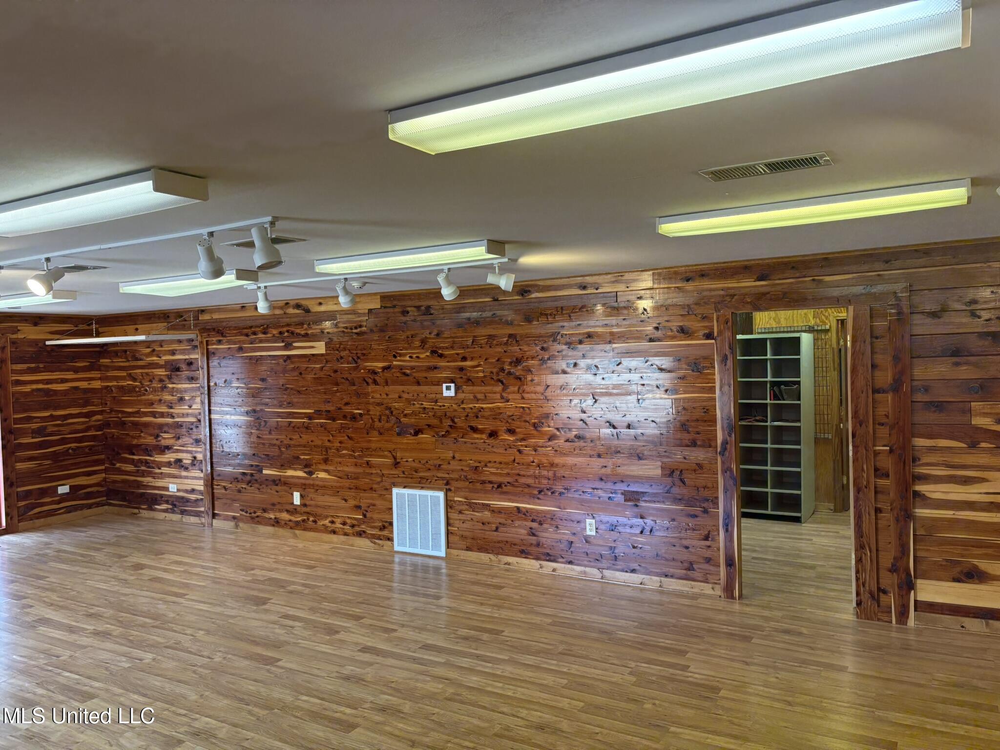 205 N Hayden Street Property Photo 4