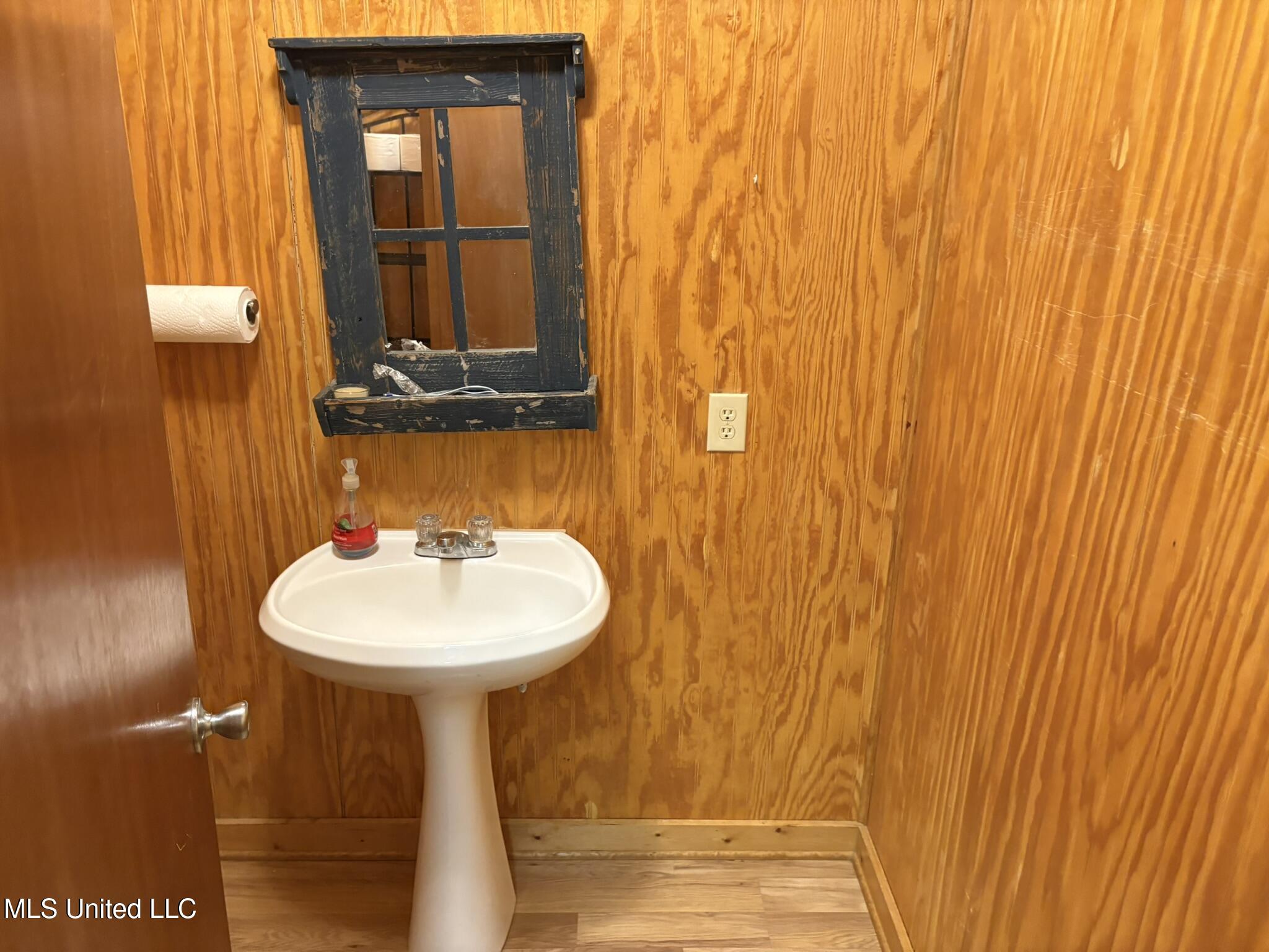 205 N Hayden Street Property Photo 9