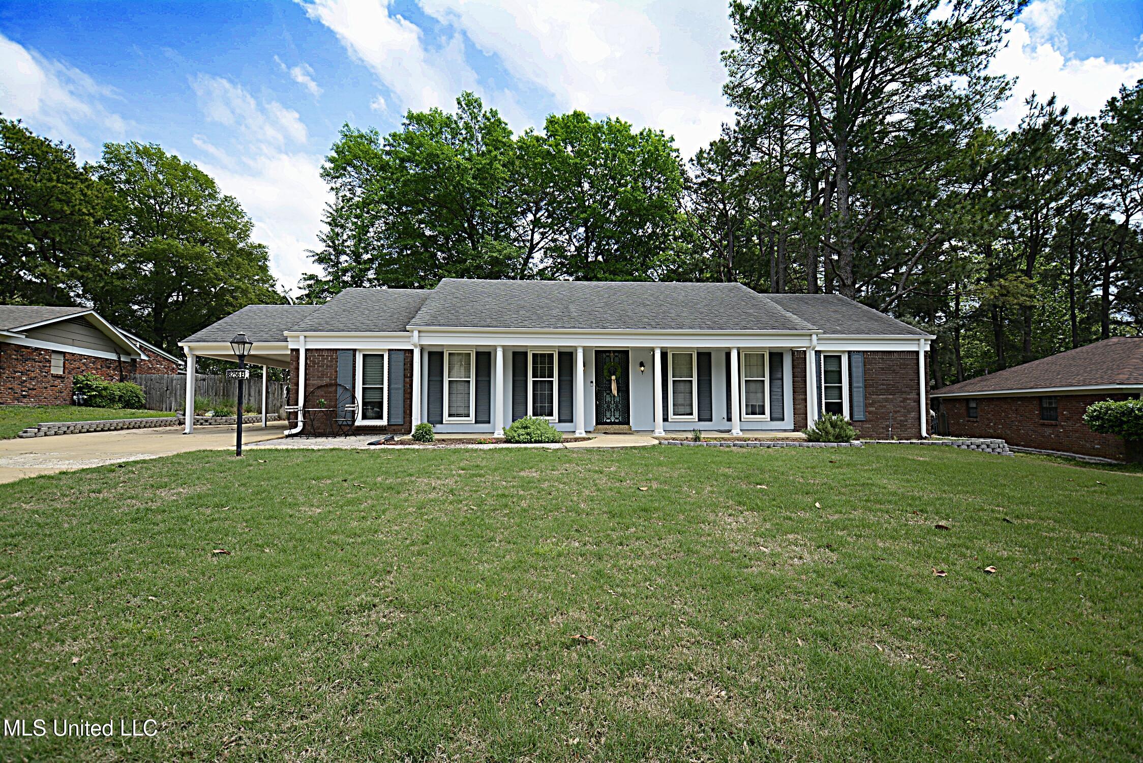 8256 E Farmington Drive Property Photo 1
