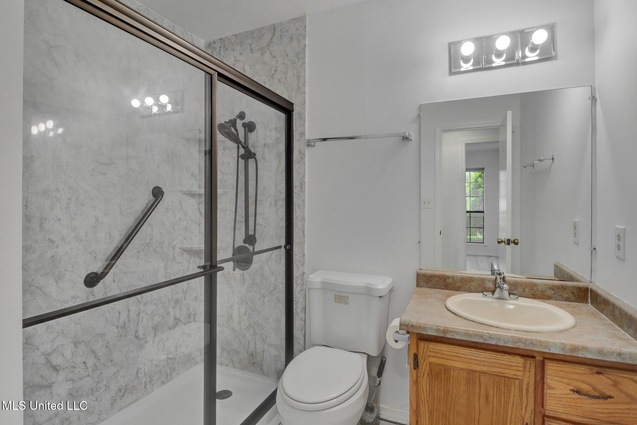 596 Tegarden Road Property Photo 15