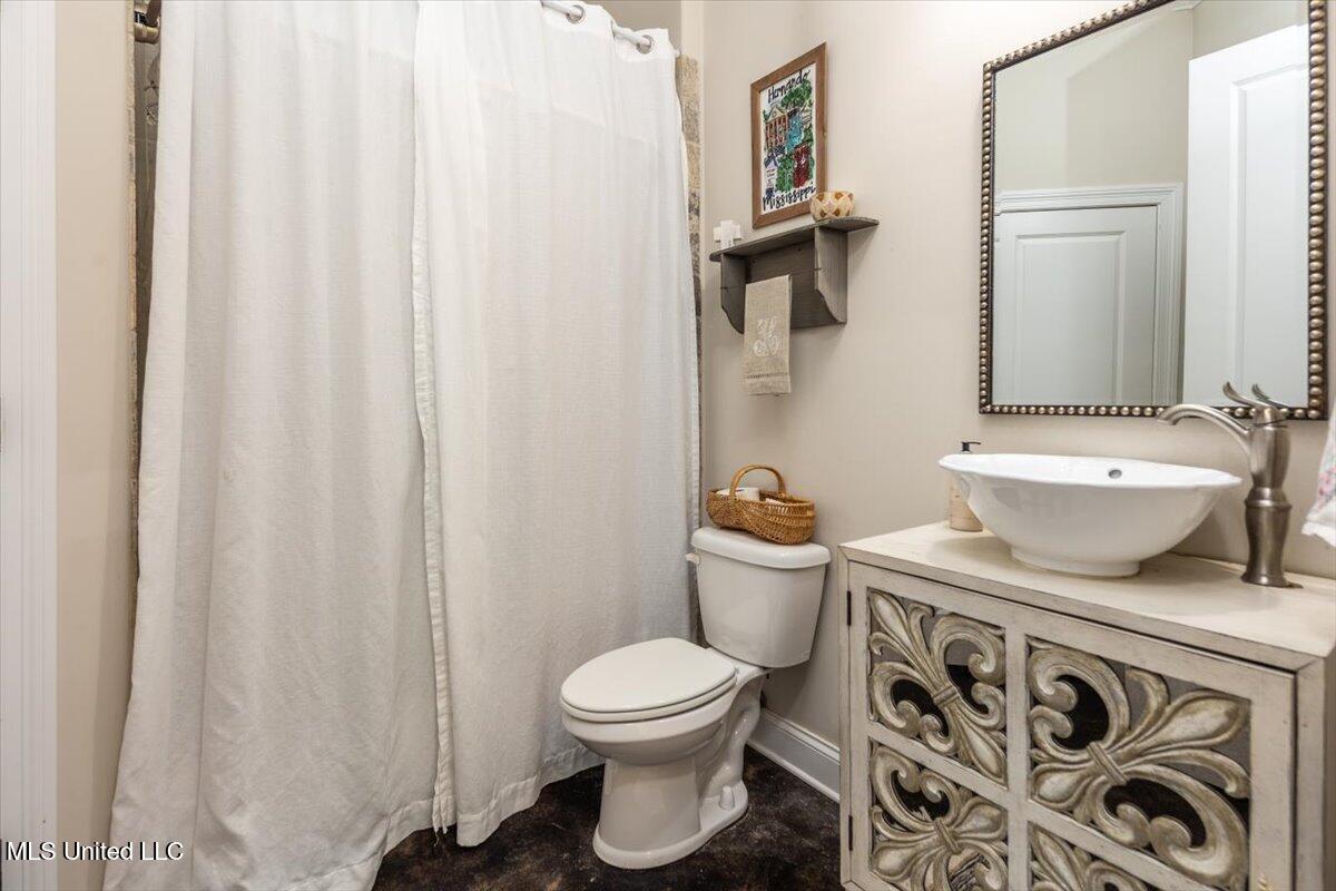 223 Fawn Cove Property Photo 23