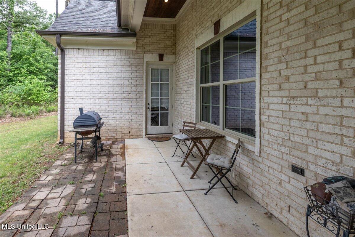 223 Fawn Cove Property Photo 36