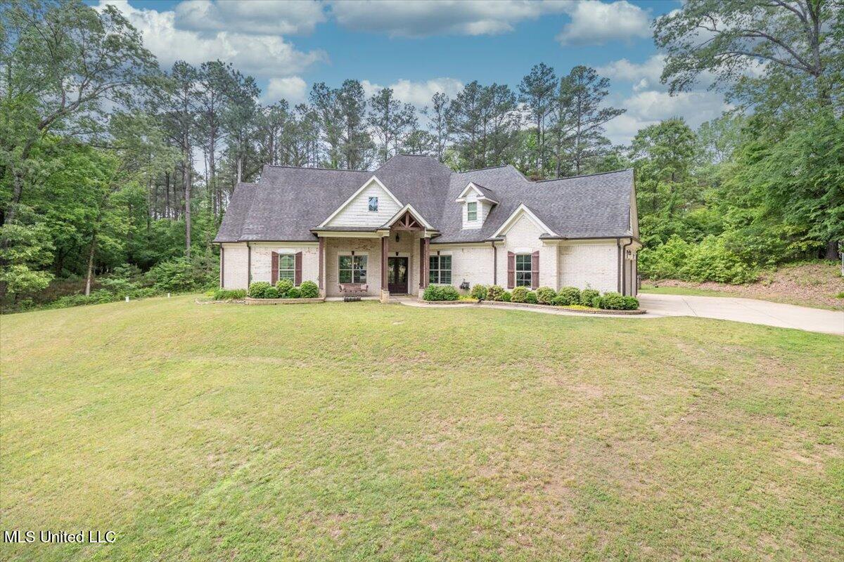 223 Fawn Cove Property Photo 42