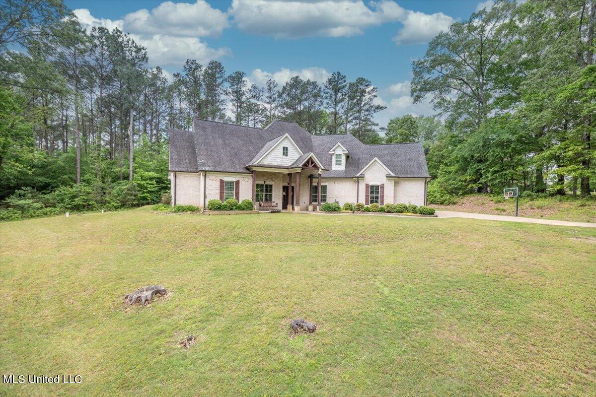 223 Fawn Cove Property Photo 43